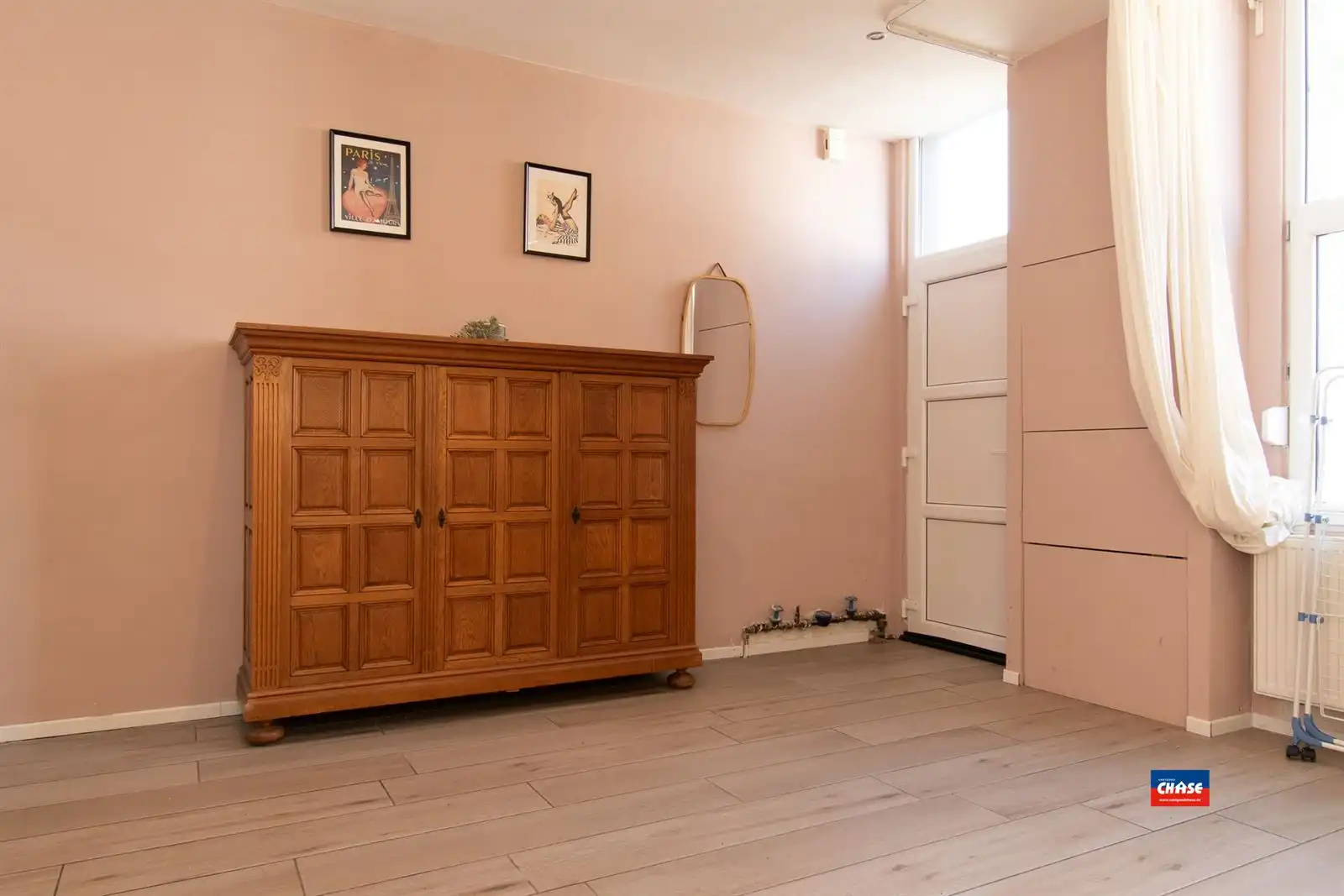 Instapklare gezinswoning met 3 slaapkamers en tuin foto 2