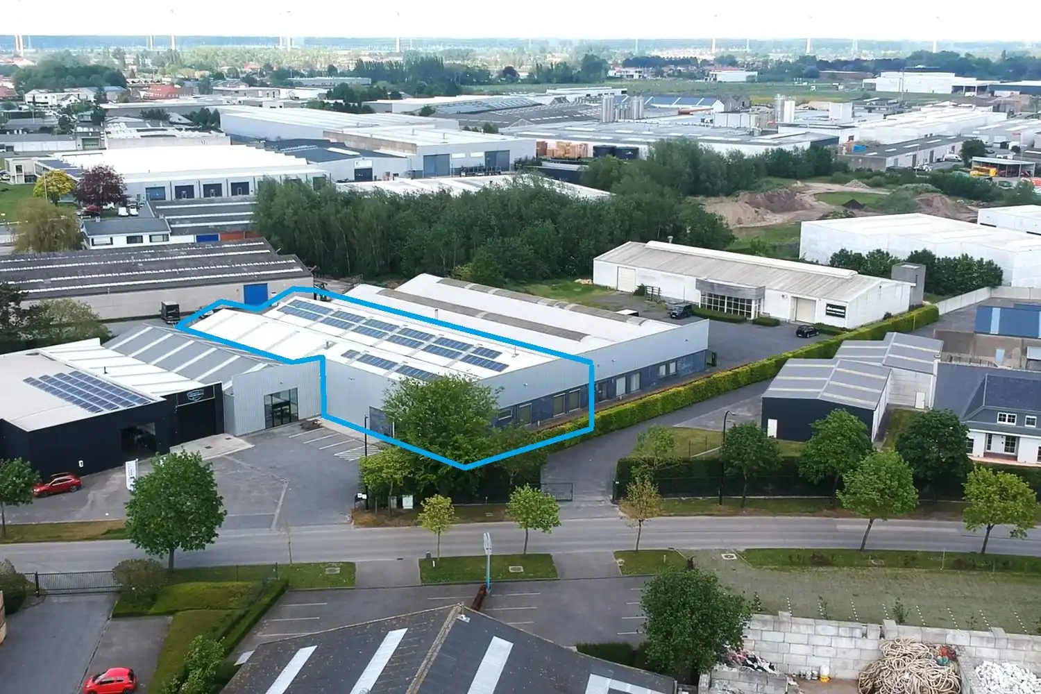 Maldegem | industriezone Krommewege – compleet uitgerust bedrijfsgebouw van ca.1.230m². foto 3
