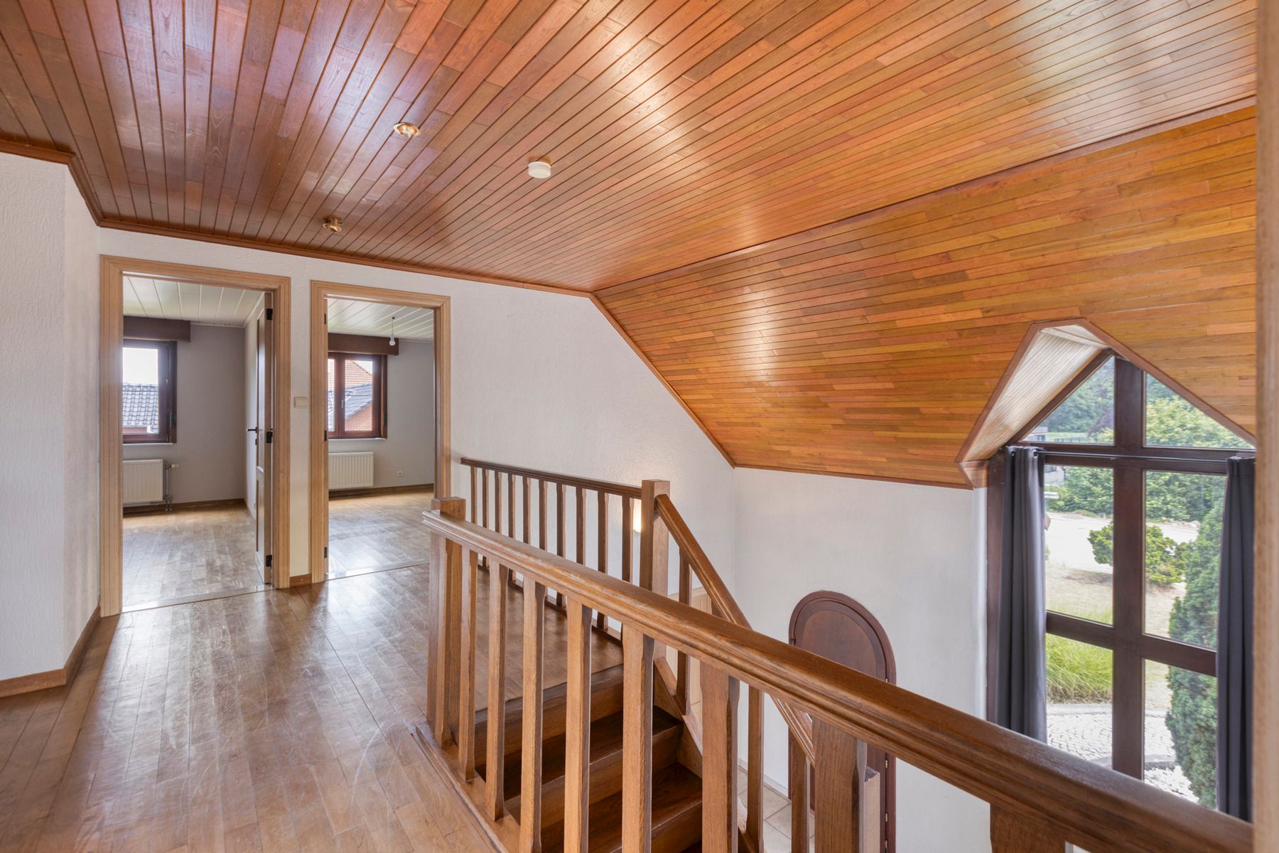 Villa met 4 slaapkamers op perceel van 14a 60ca.  foto 19