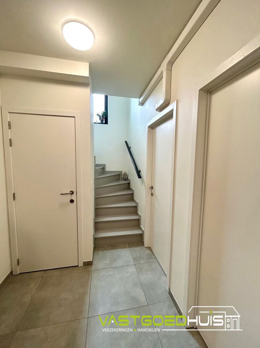 Stijlvol en energiezuinig duplexappartement met groot terras foto 5