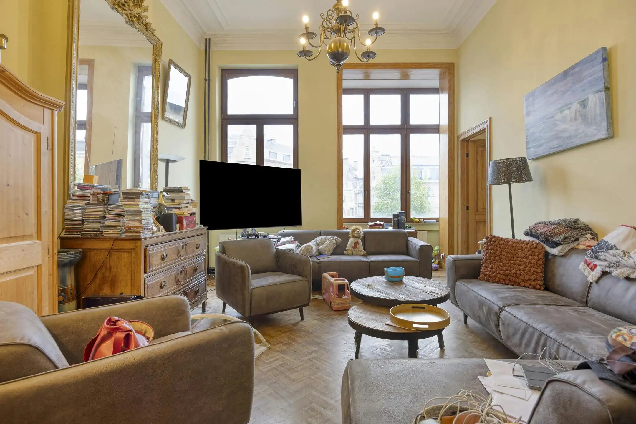 Op te frissen herenhuis met 7 slaapkamers en stadstuin. foto 11