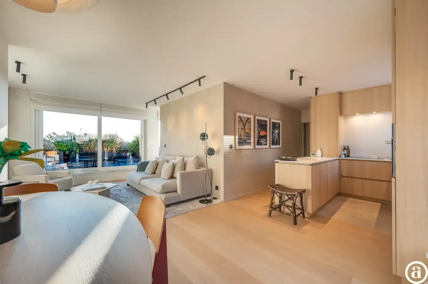 Luxueus appartement in het centrum van Knokke met uitzonderlijk ruim terras. foto 5