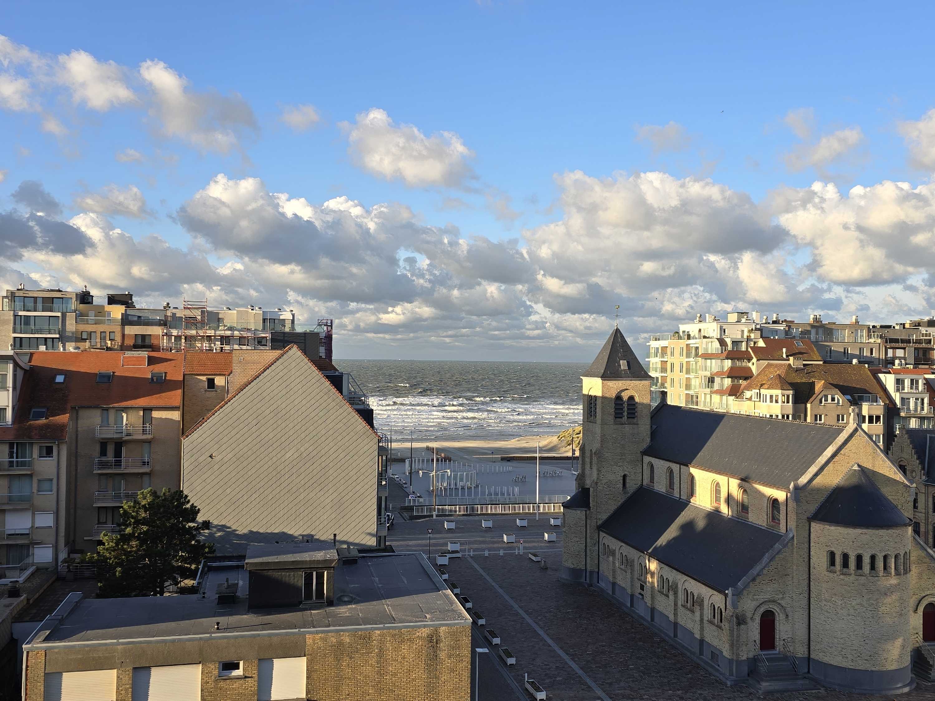 Hoofdfoto van de publicatie: Appartement met zicht op zee op toplocatie te Nieuwpoort