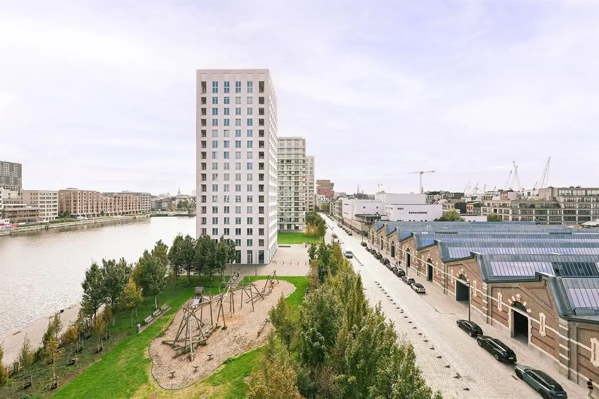 Lichtrijk appartement met terras op het Eilandje foto 21