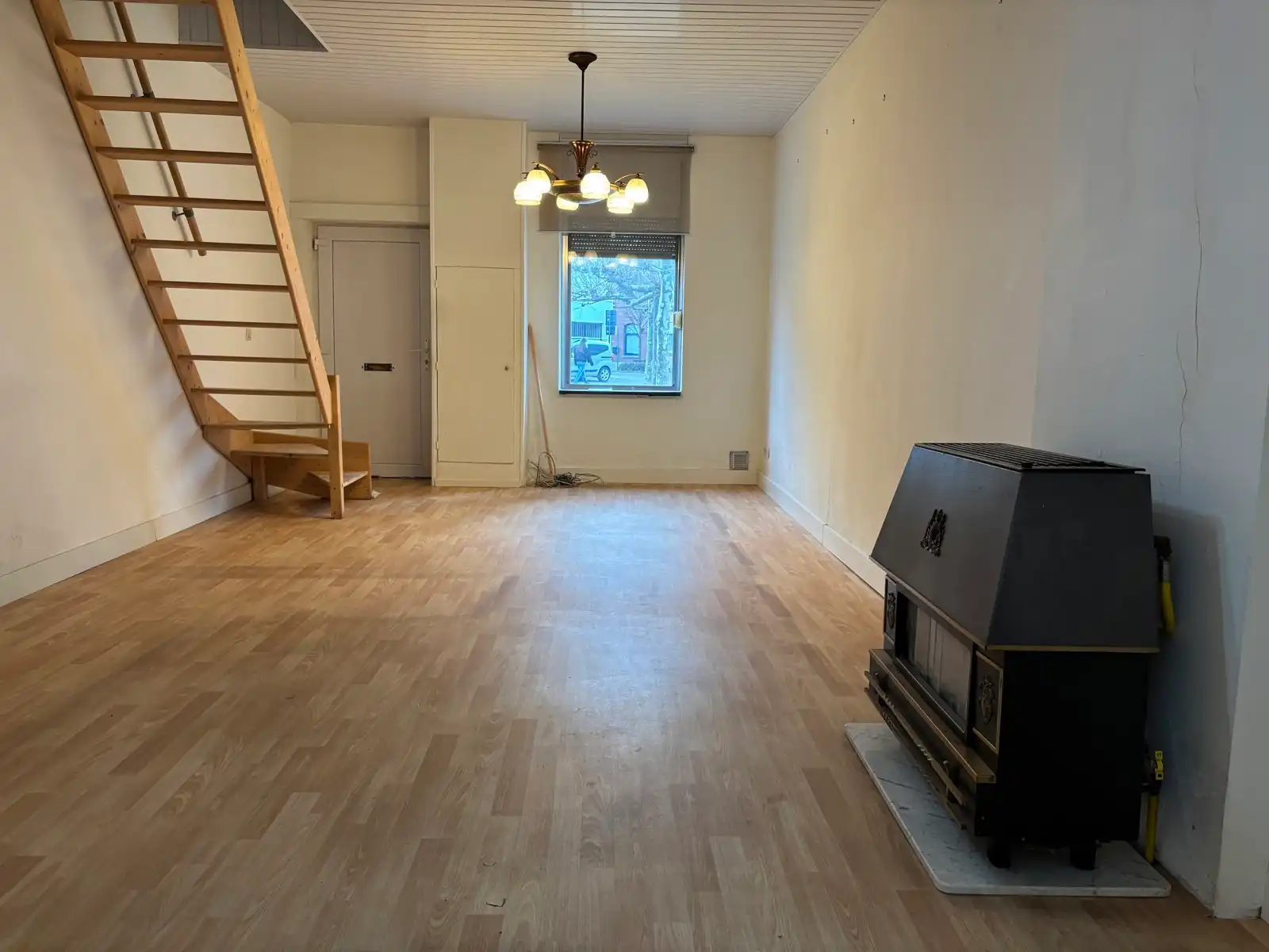 Rijwoning in centrum Aalst  foto 3