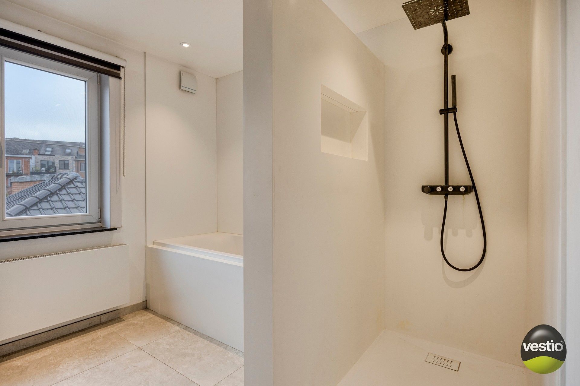 Charmante, gerenoveerde stadswoning met 4 slaapkamers en grote stadstuin. foto 16