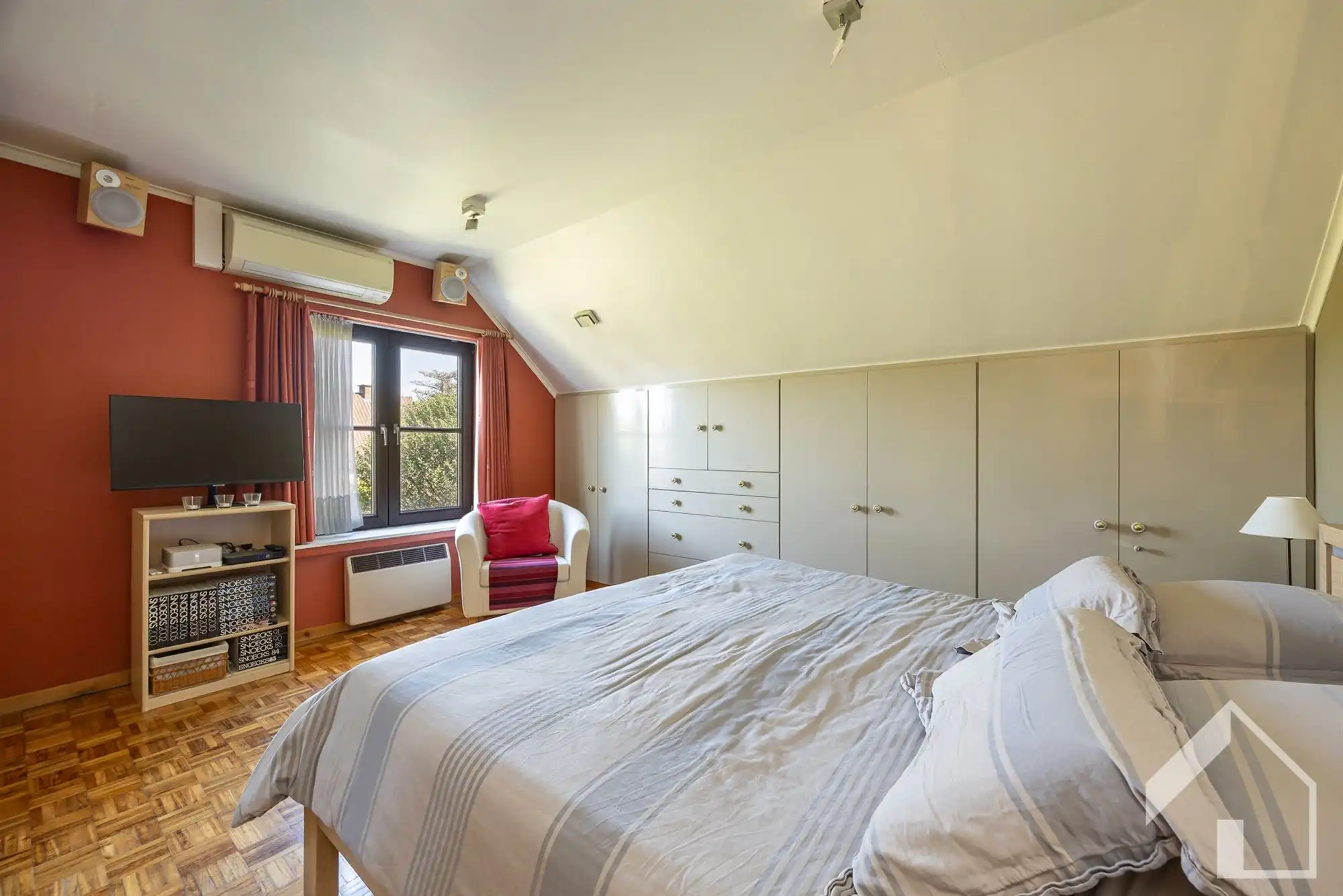 Comfortabel landhuis met zwembad foto 13
