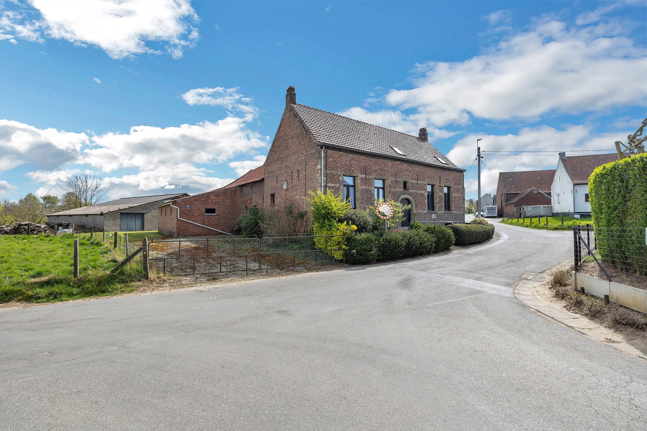 Uitzonderlijke hoeve op perceel van meer dan 30 are foto 11