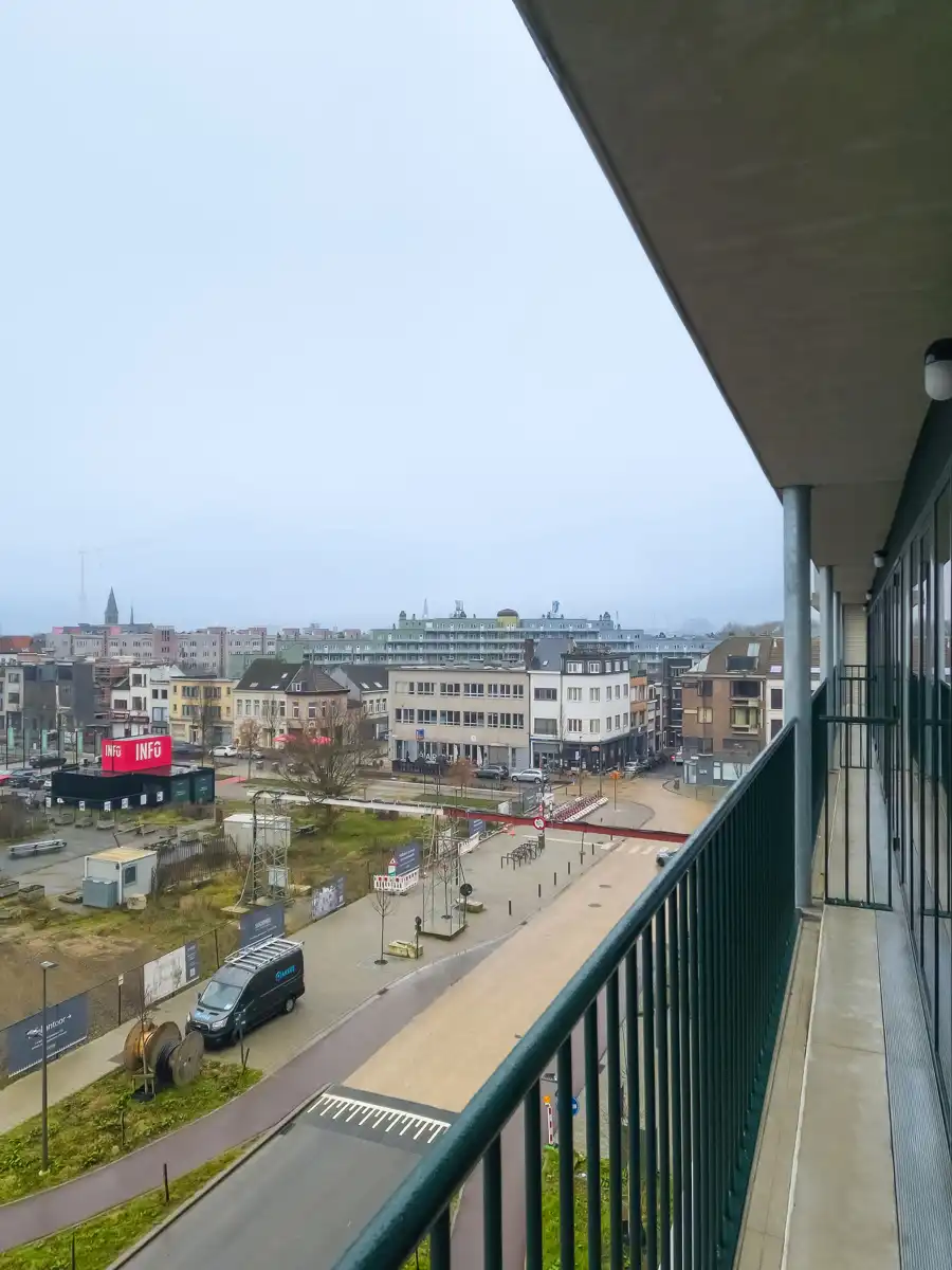 Prachtig Modern nieuwbouwappartement met 1slpk. en balcon foto 9