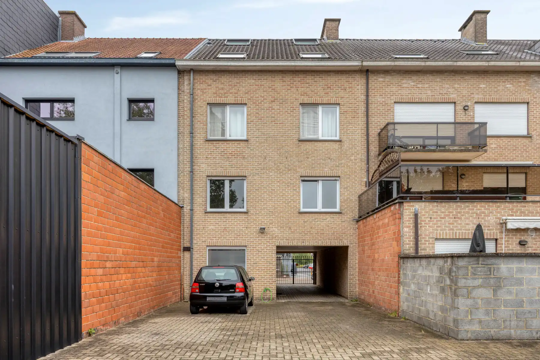 Instapklaar appartement met 2 slaapkamers en garage! foto 18