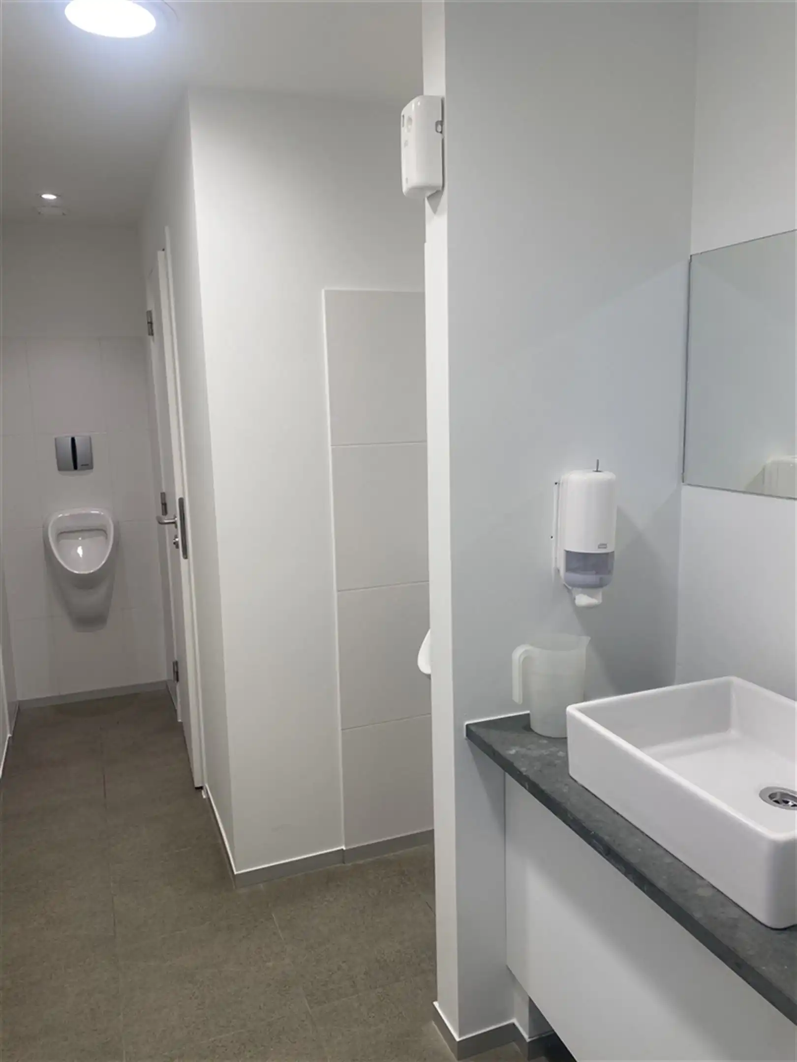 Lichtrijke instapklare kantoren tot 688m²  in UCO toren te Gent foto 7