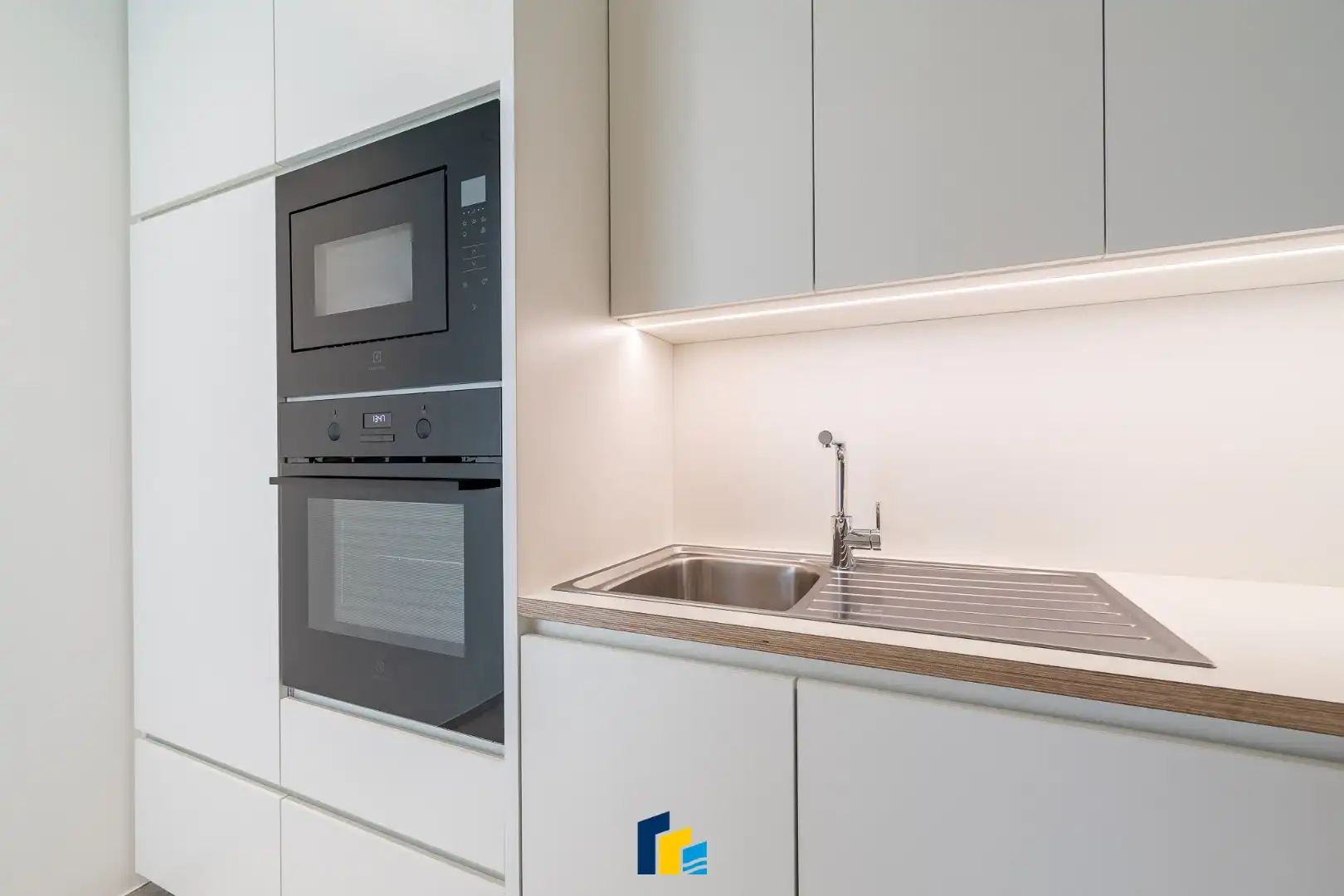 Volledig gerenoveerde duplex met 2 terrassen  foto 6
