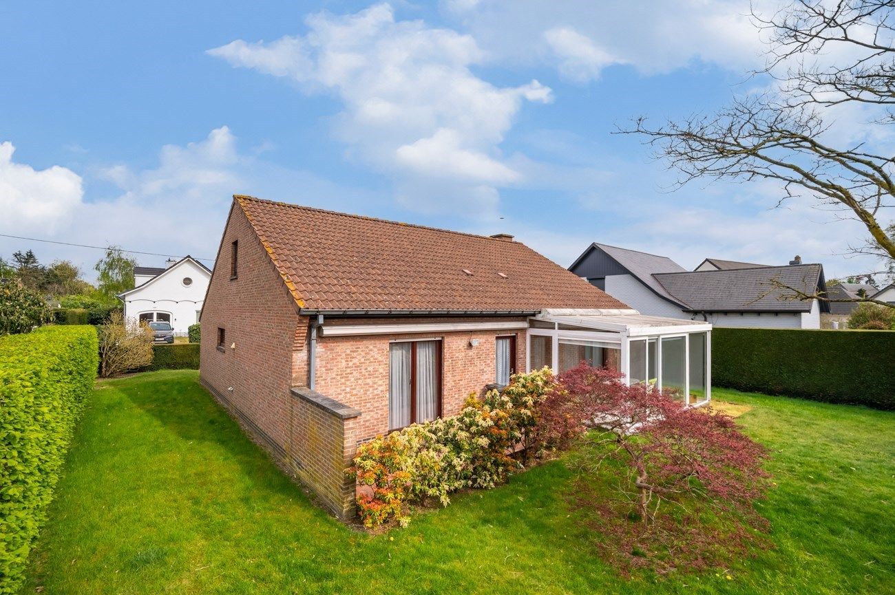 Hoofdfoto van de publicatie: Goed gelegen laagbouwvilla te Destelbergen