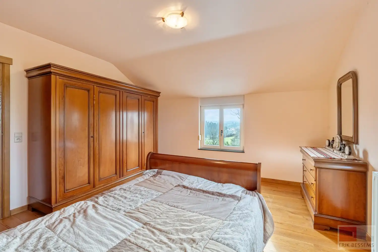 Landhuis met vrij uitzicht, &nbsp;5 slaapkamers, 2 badkamers, woonkamer, eetkamer/keuken. Woonopp. 277m2 gebruiksopp. 441m2, Perceelopp. 4170m2 foto 31