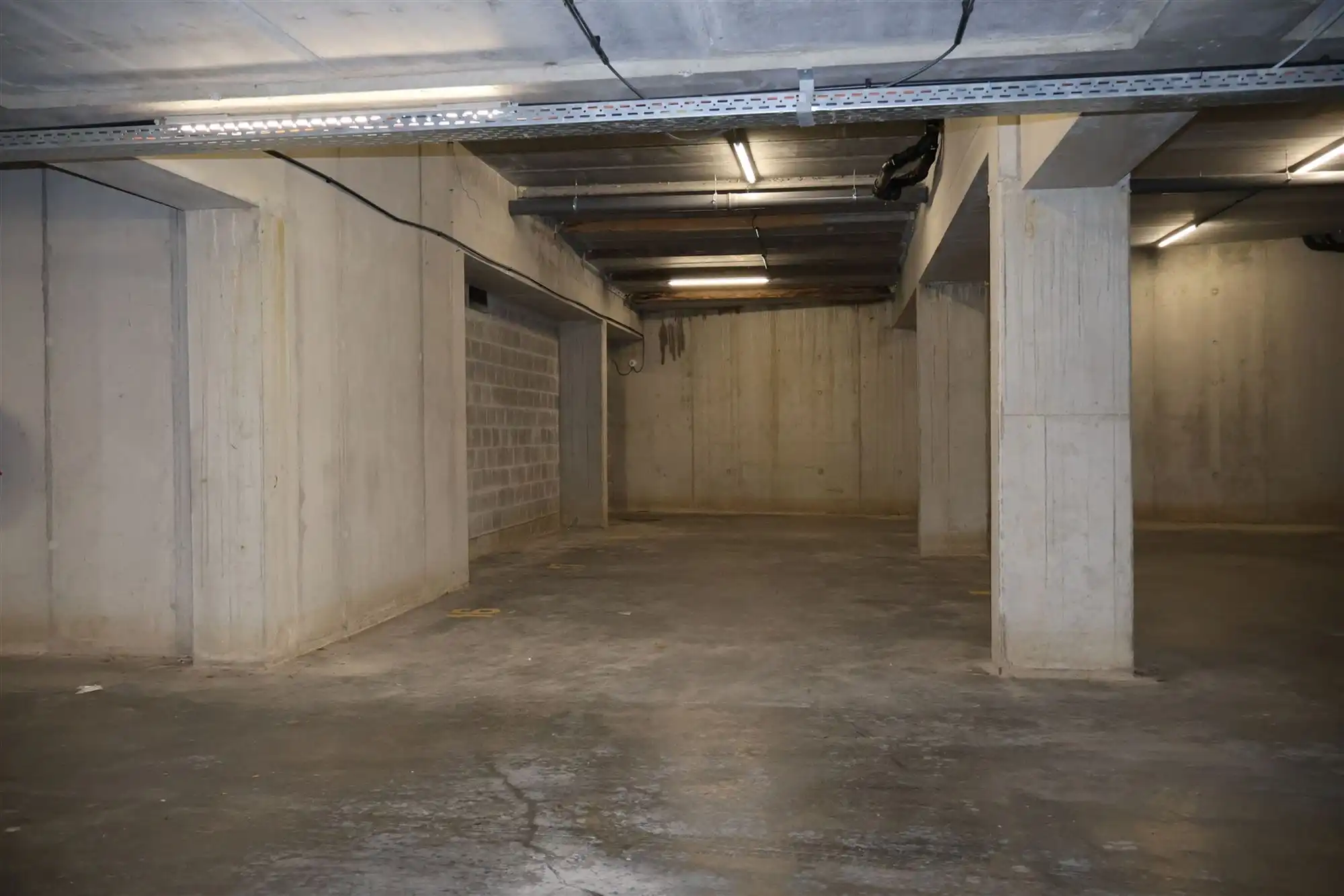 Ondergrondse autostaanplaats foto 6