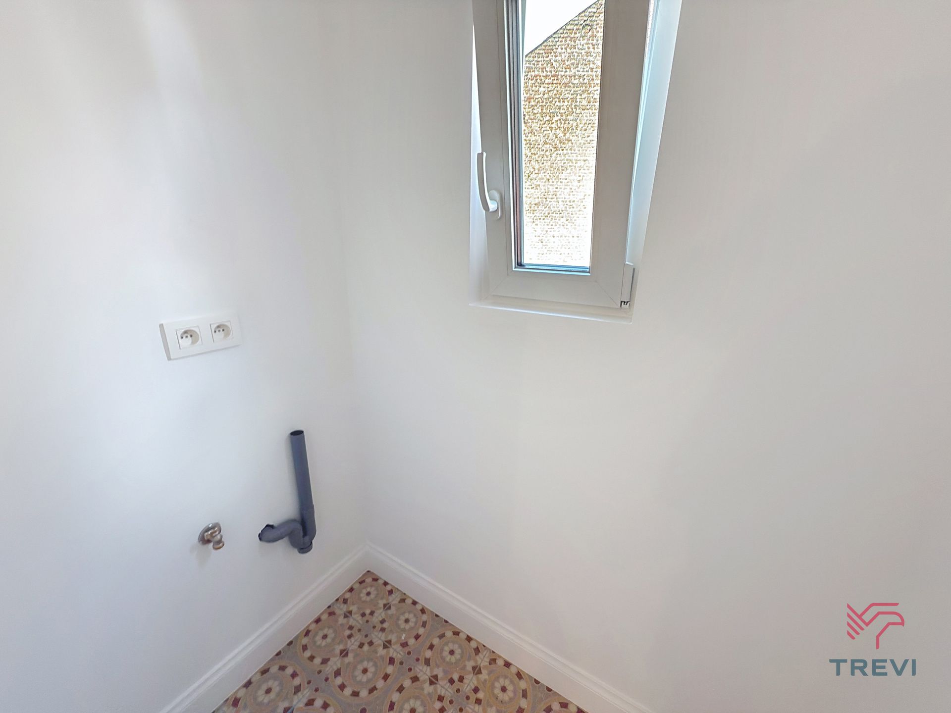 Gerenoveerd 1 slaapkamer appartement voor 1e bewoning! foto 15