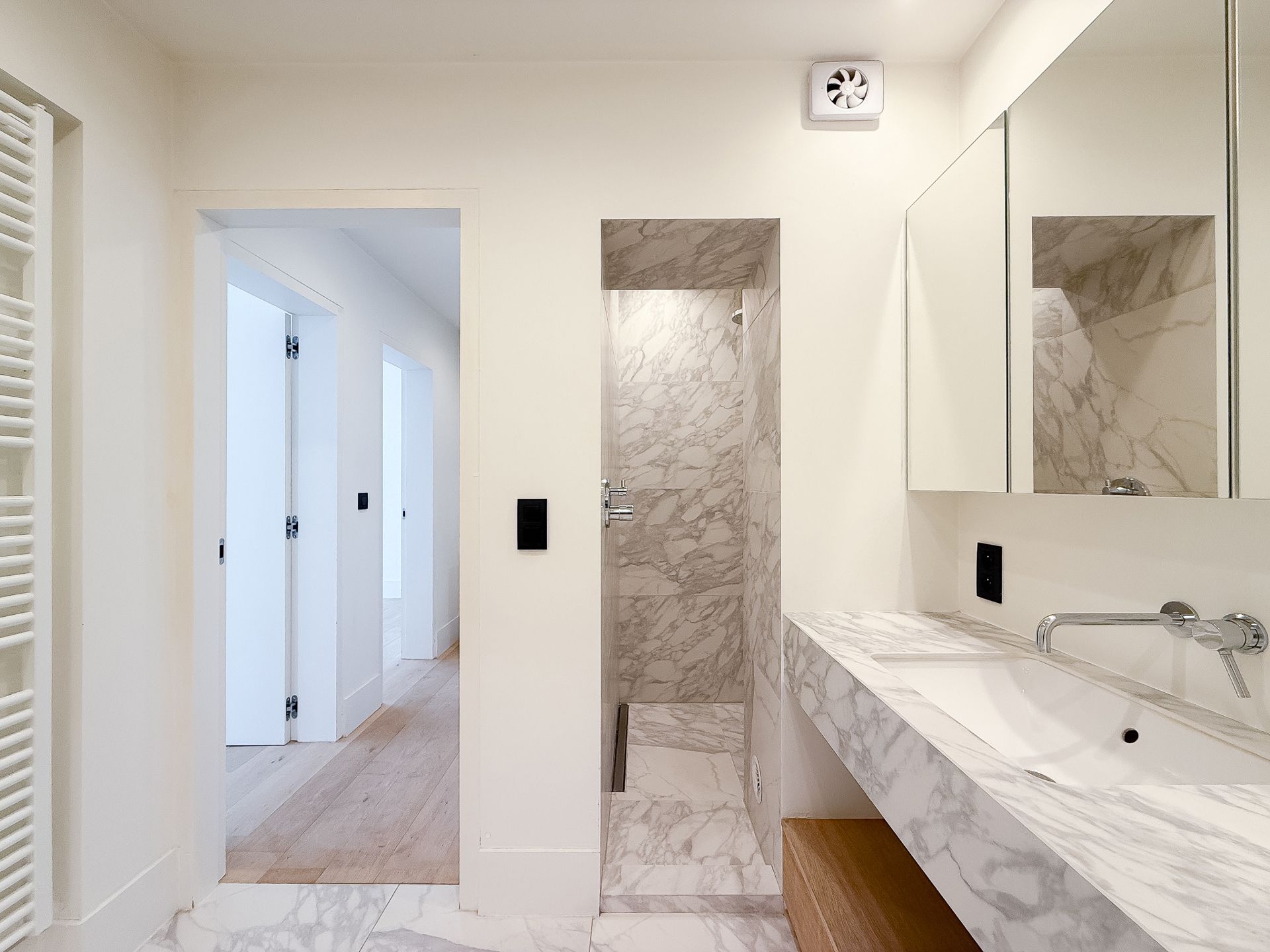 Ruim HOEKAPPARTEMENT tussen Albertplein en Driehoeksplein foto 16
