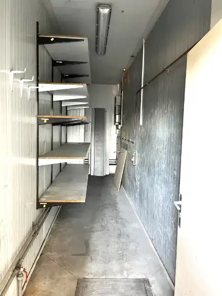Te huur: Loods - 270 m² - opslag foto 6