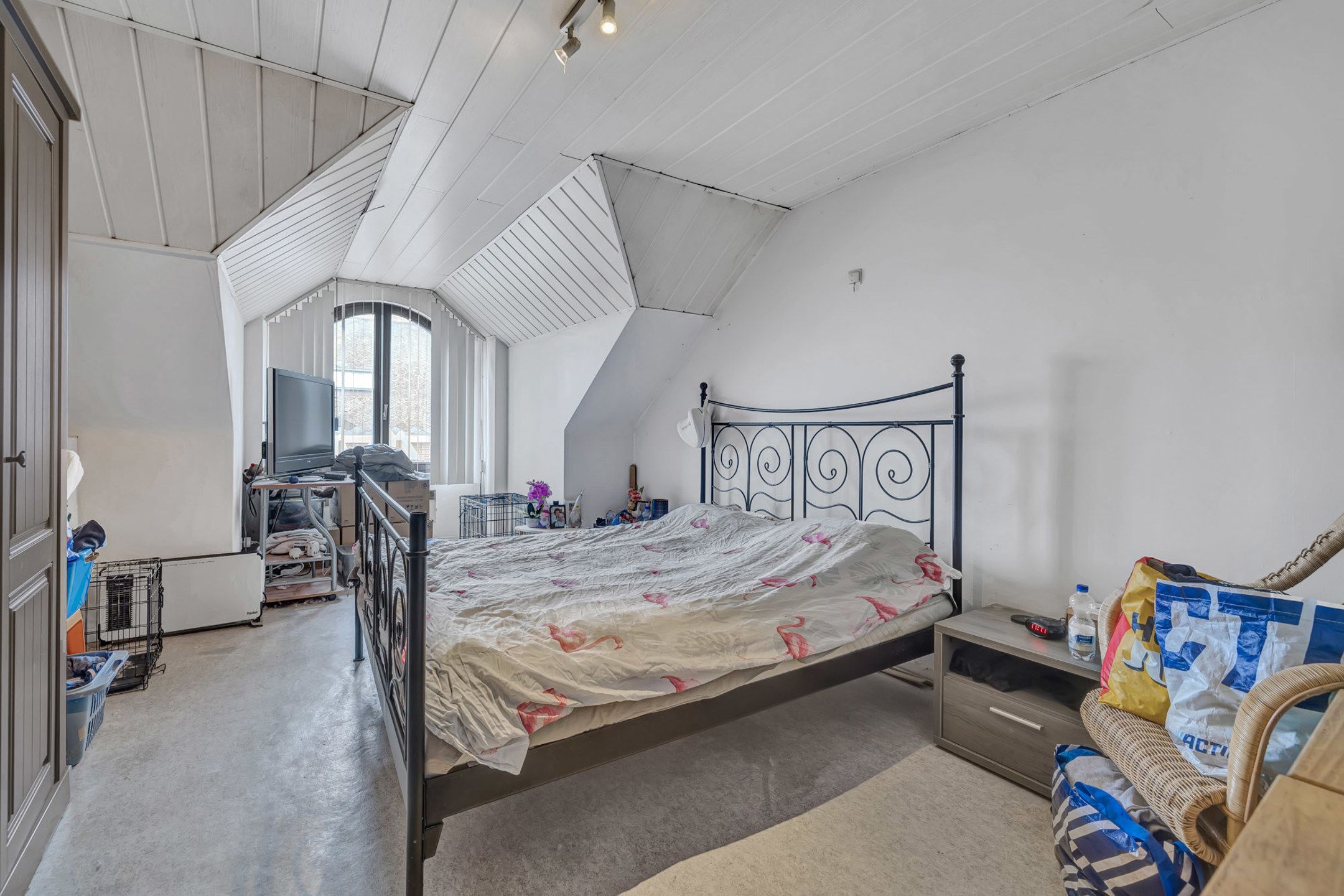 Handelswoning met ruime garage  foto 14