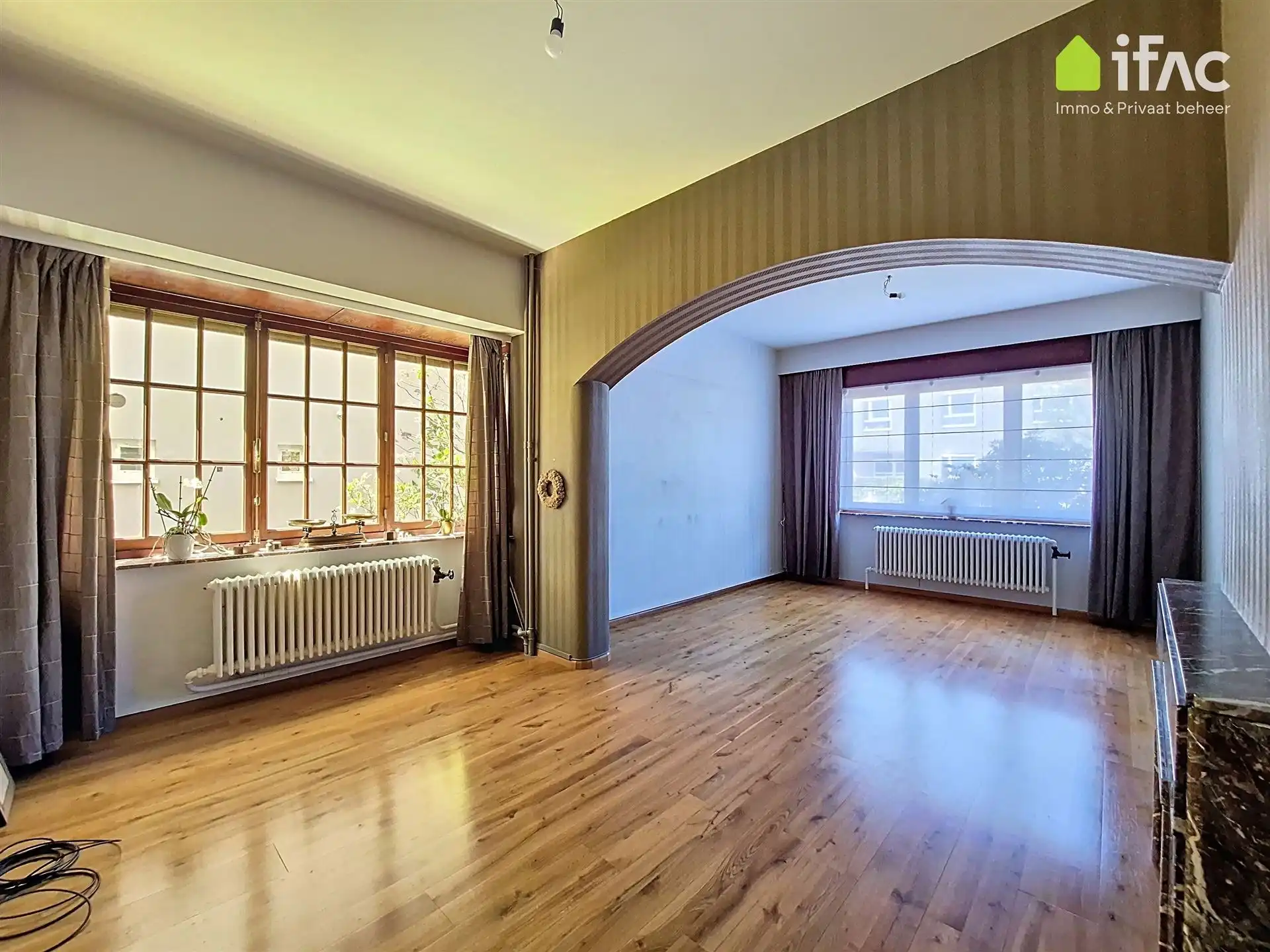 Stevige 3-gevel, 5 slpks, dubbele garage, centrum, ±17are foto 7