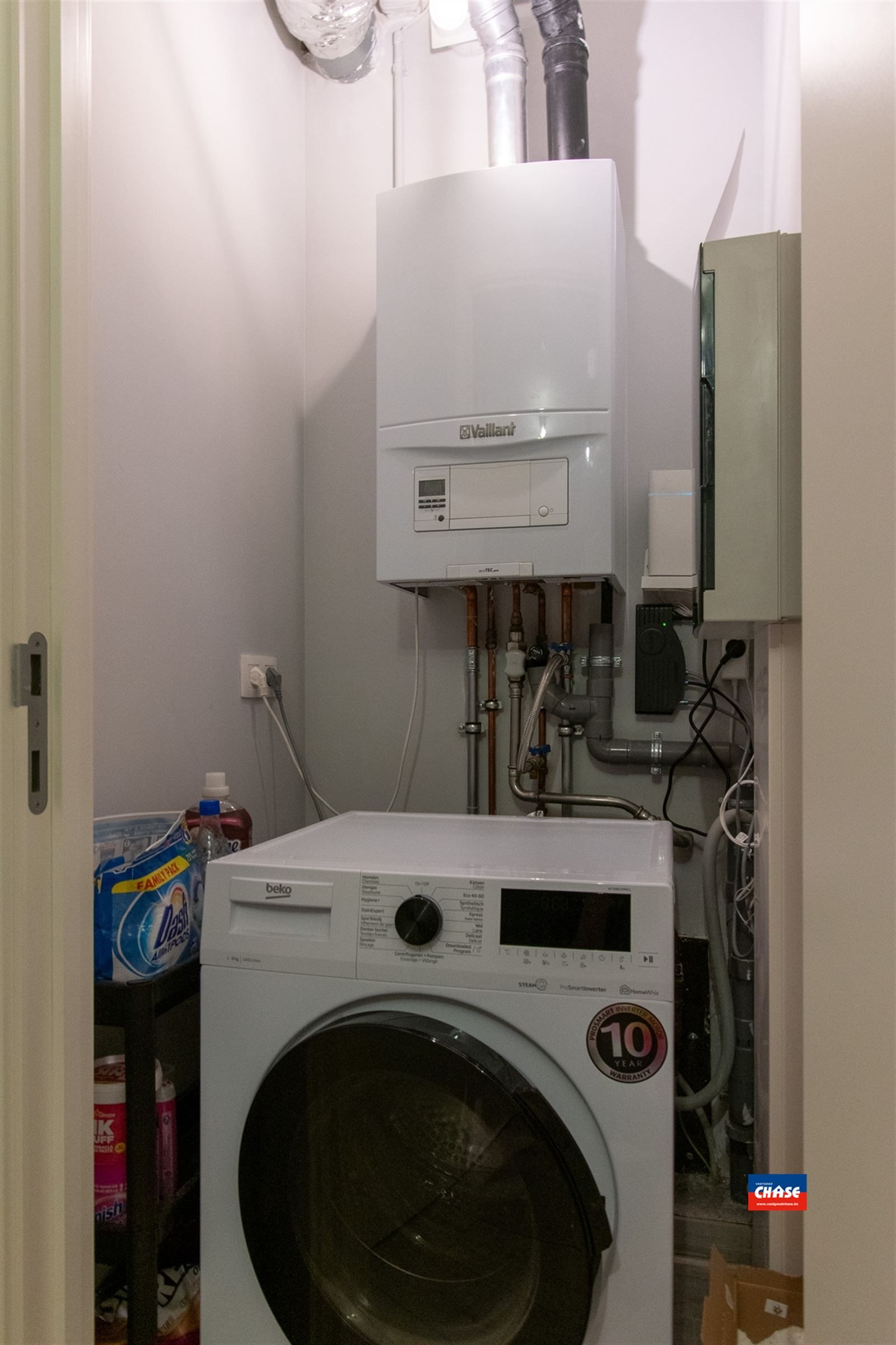 Instapklaar, recente appartement met 2 slaapkamers & terras op de eerste verdieping foto 11