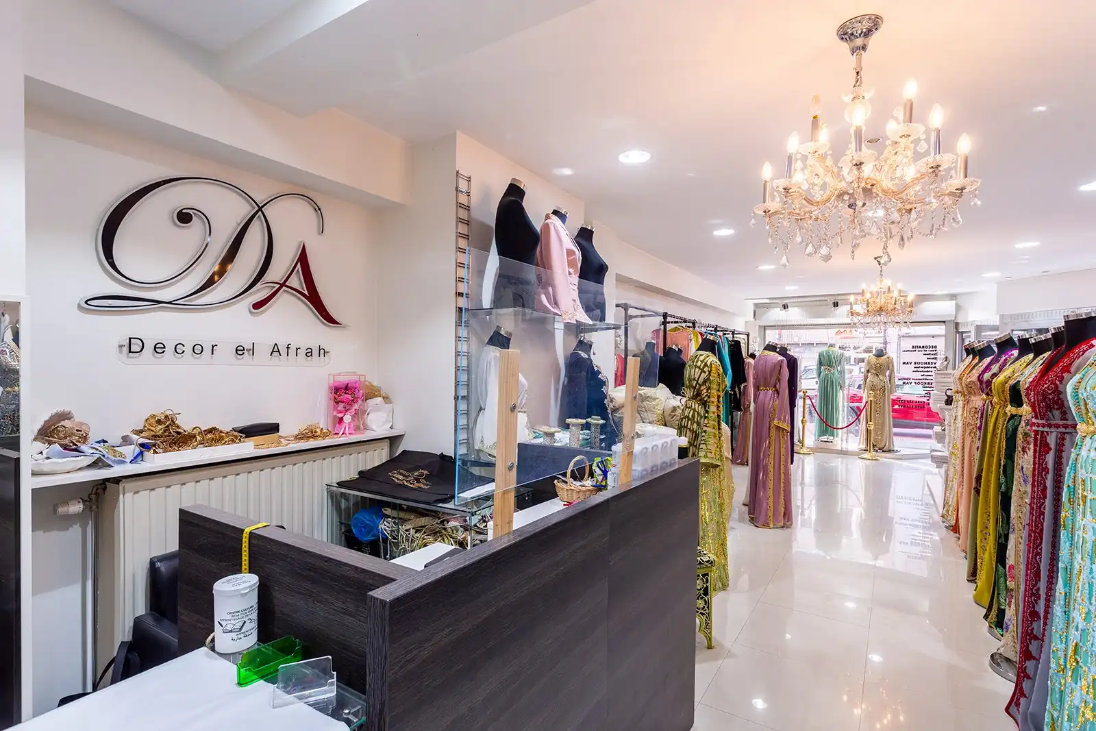 Handelsruimte te koop op een toplocatie met veel passage foto 19