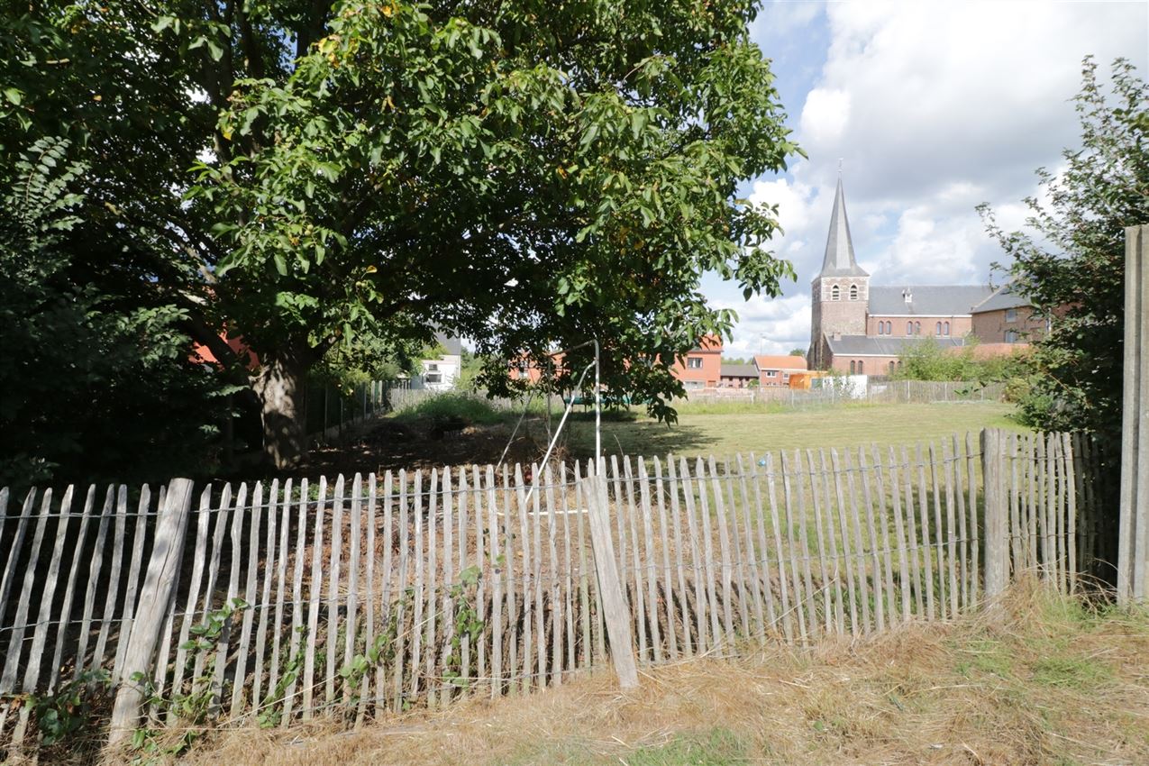 Recente woning met vier slpk, tuin, garage op rustige locatie foto 39