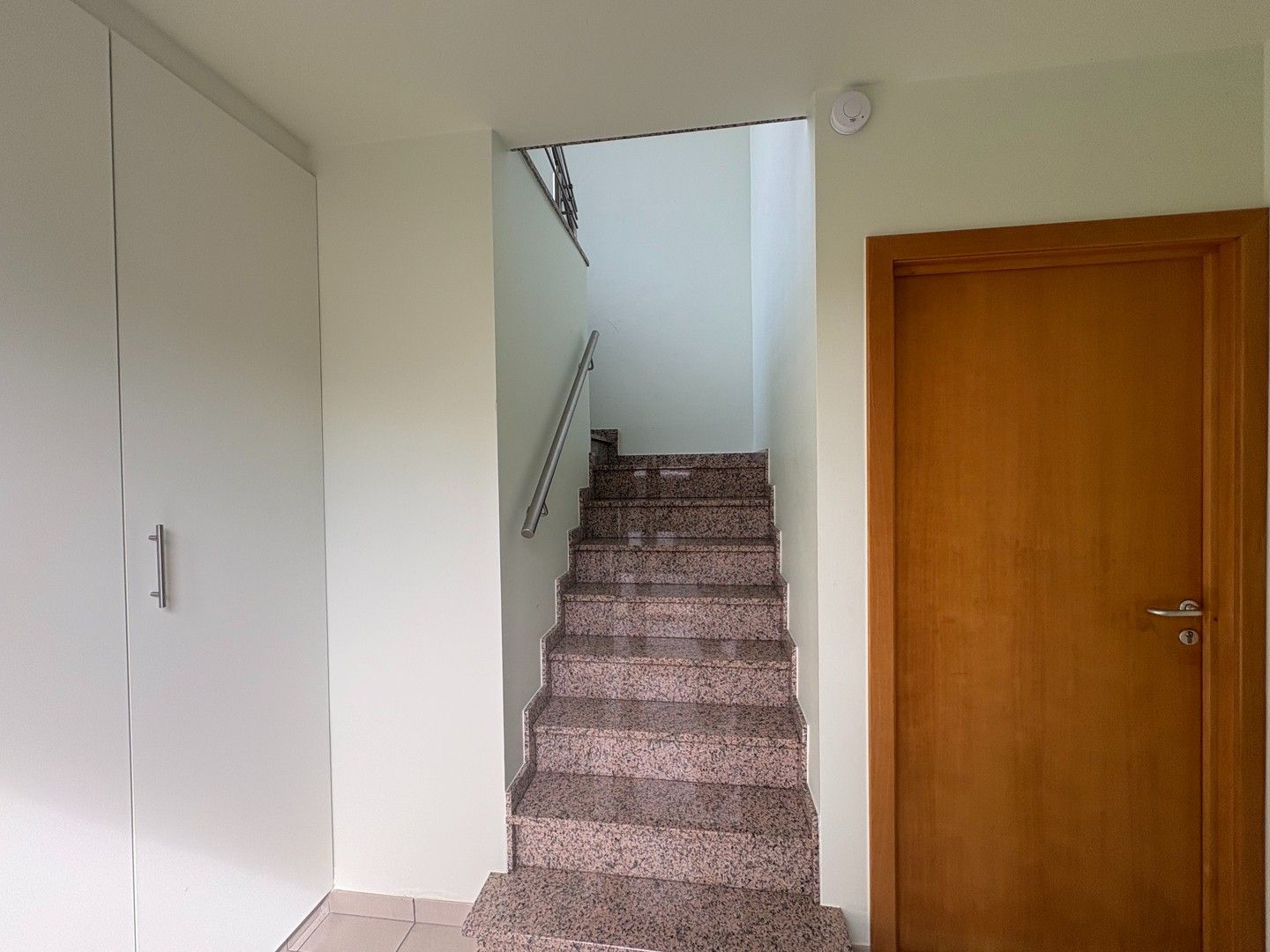 Gunstig gelegen hoek-appartement op wandelafstand van centrum Ninove foto 15