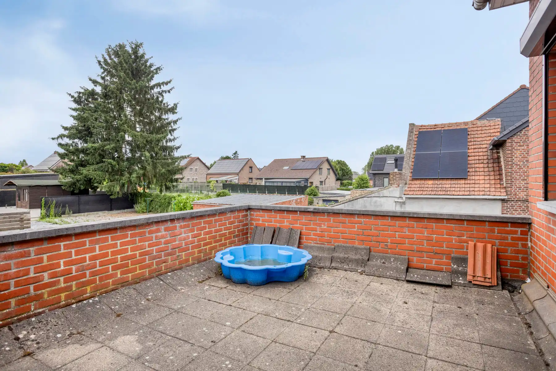 Ruime woning in Meeswijk foto 16