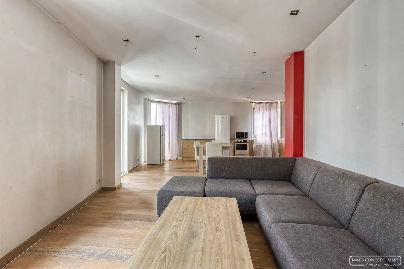 Café, appartement en te renoveren tweede verdiep te koop in Roeselare centrum foto 5