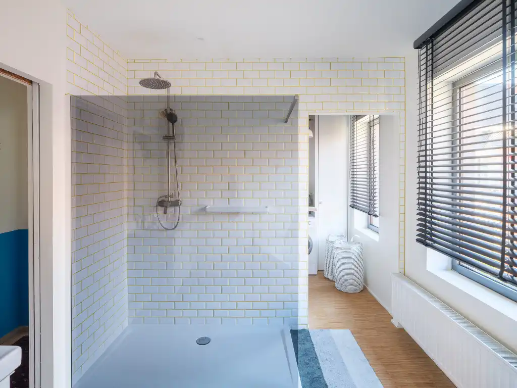 Gentbrugge - Stijlvol gerenoveerde burgerwoning met drie slaapkamers en stadstuin foto 15