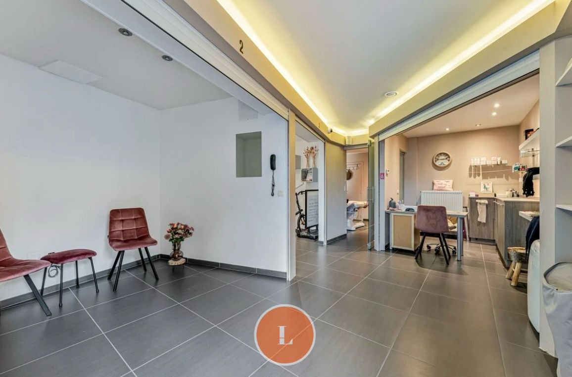 Handelspand op topligging in Menen foto 6