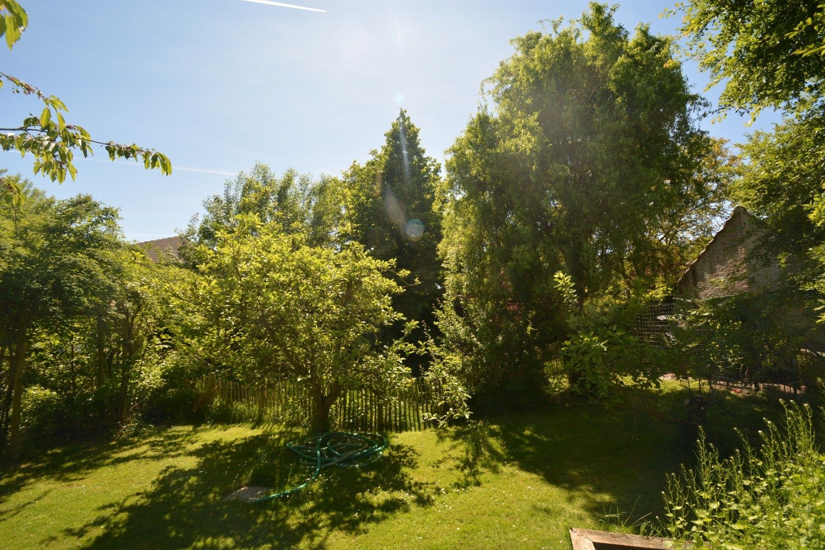 Zeer rustig gelegen woning. foto 4