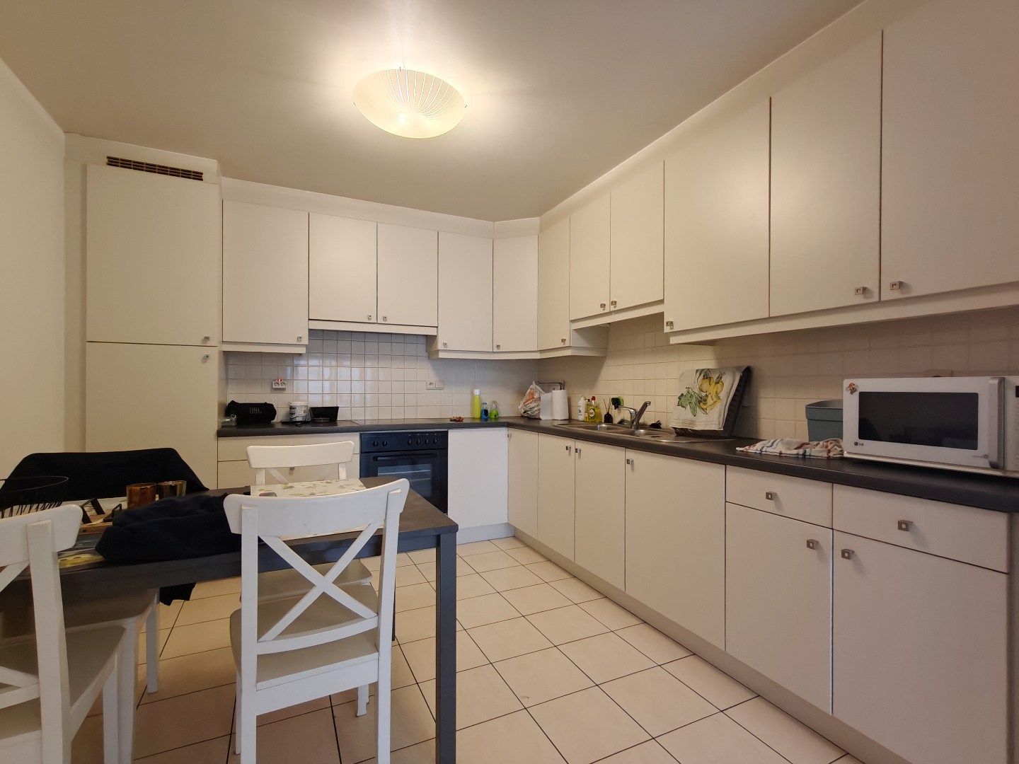 Ruim gelijkvloers appartement te Berlare foto 3