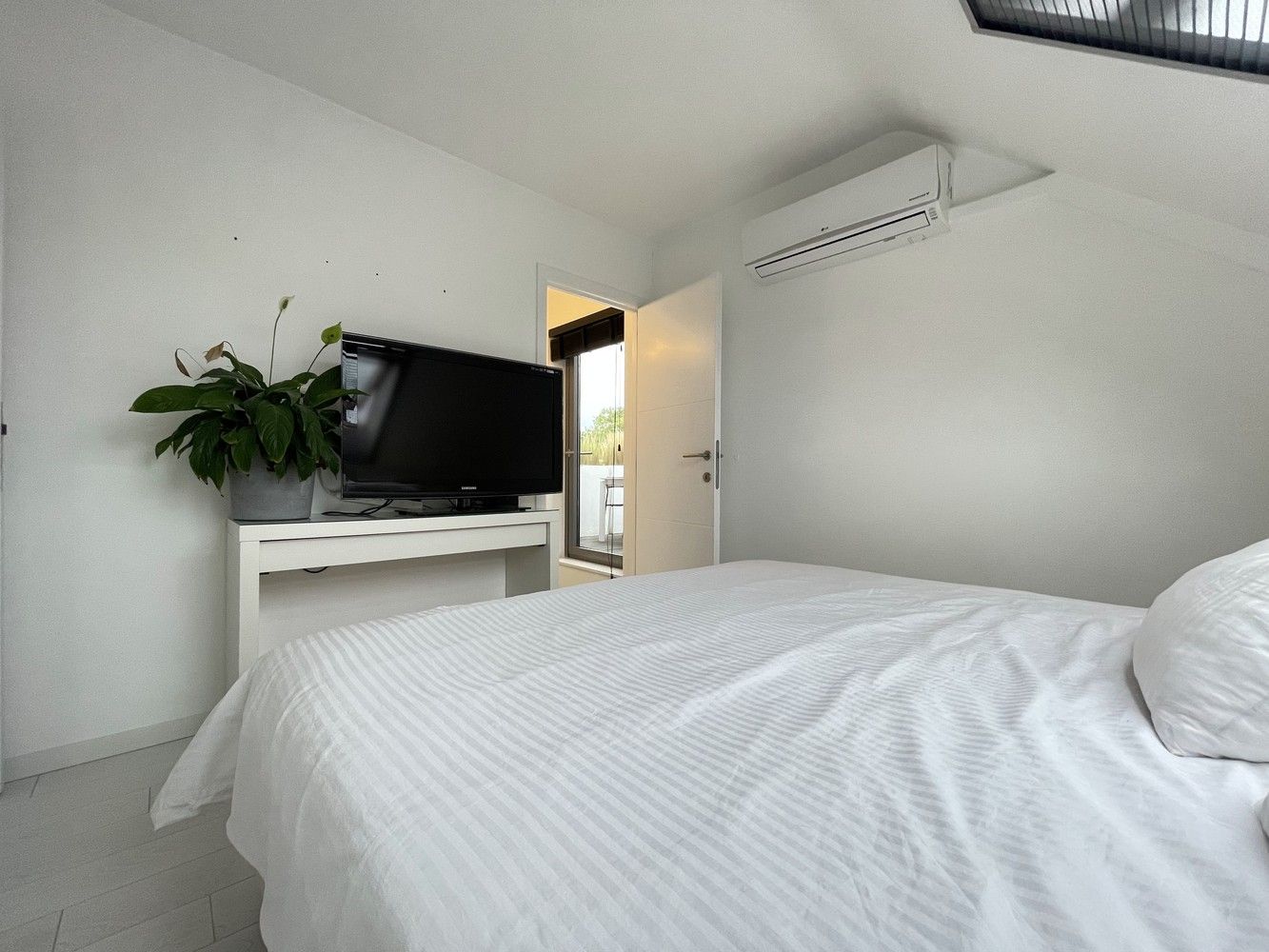 Luxueus appartement met 2 terrassen foto 24
