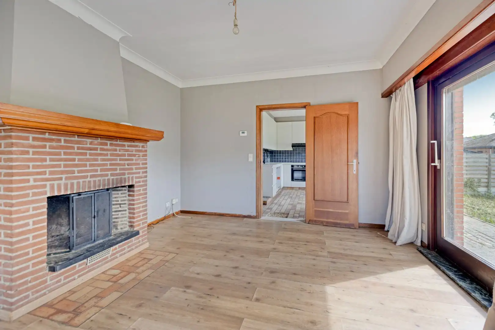 Te renoveren woning met 3 slpks op een zonnig perceel van 1.195 m² !  foto 5