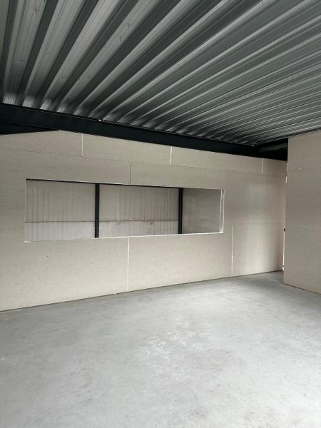 Zeer goed gelegen nieuwbouw KMO-unit met mezzanine en 2 parkings foto 6