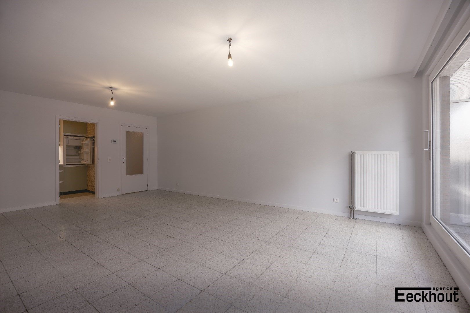 Lichtrijk appartement van 101m2 met supplementair 26m2 terrassen op gunstige ligging te Oostende! foto 2
