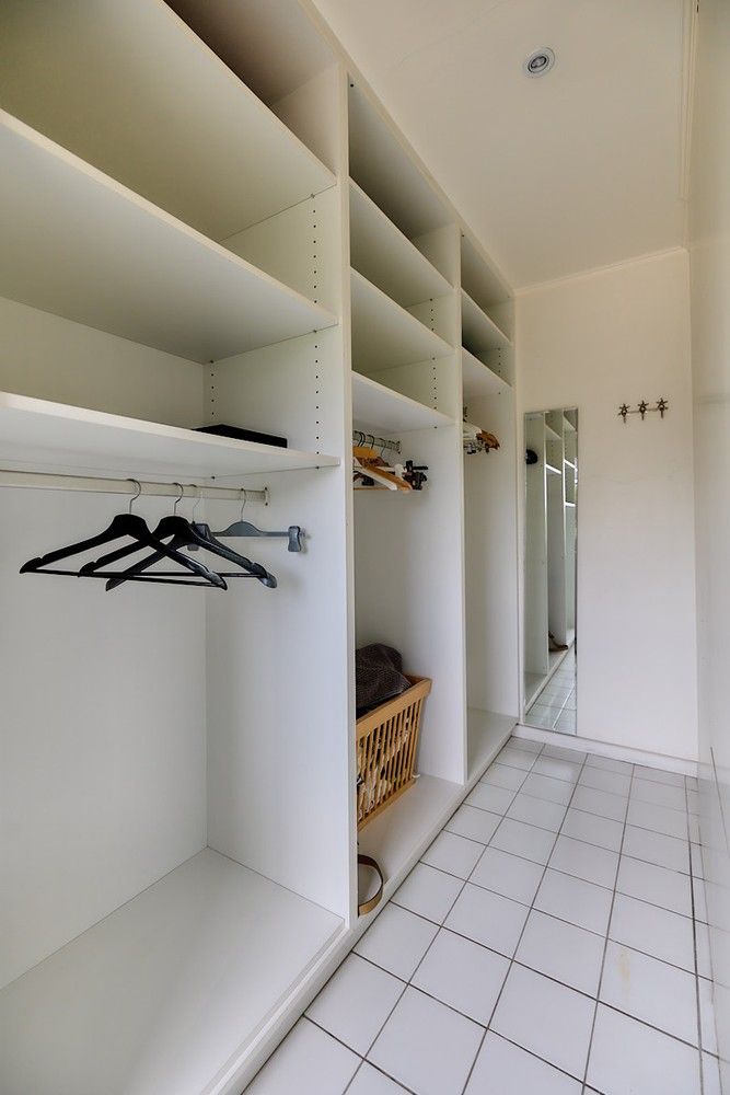 Hedendaags landelijk en rustig wonen in deze opmerkelijke villa met aangelegde tuin. foto 25