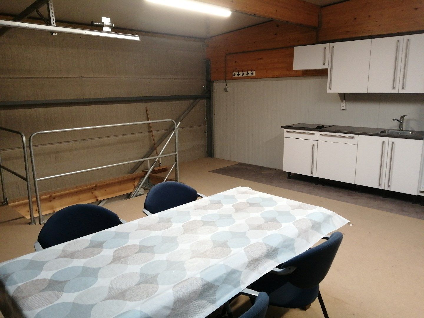 Opslagloods met verdieping te huur aan de Transitoweg in Nieuwvliet foto 8