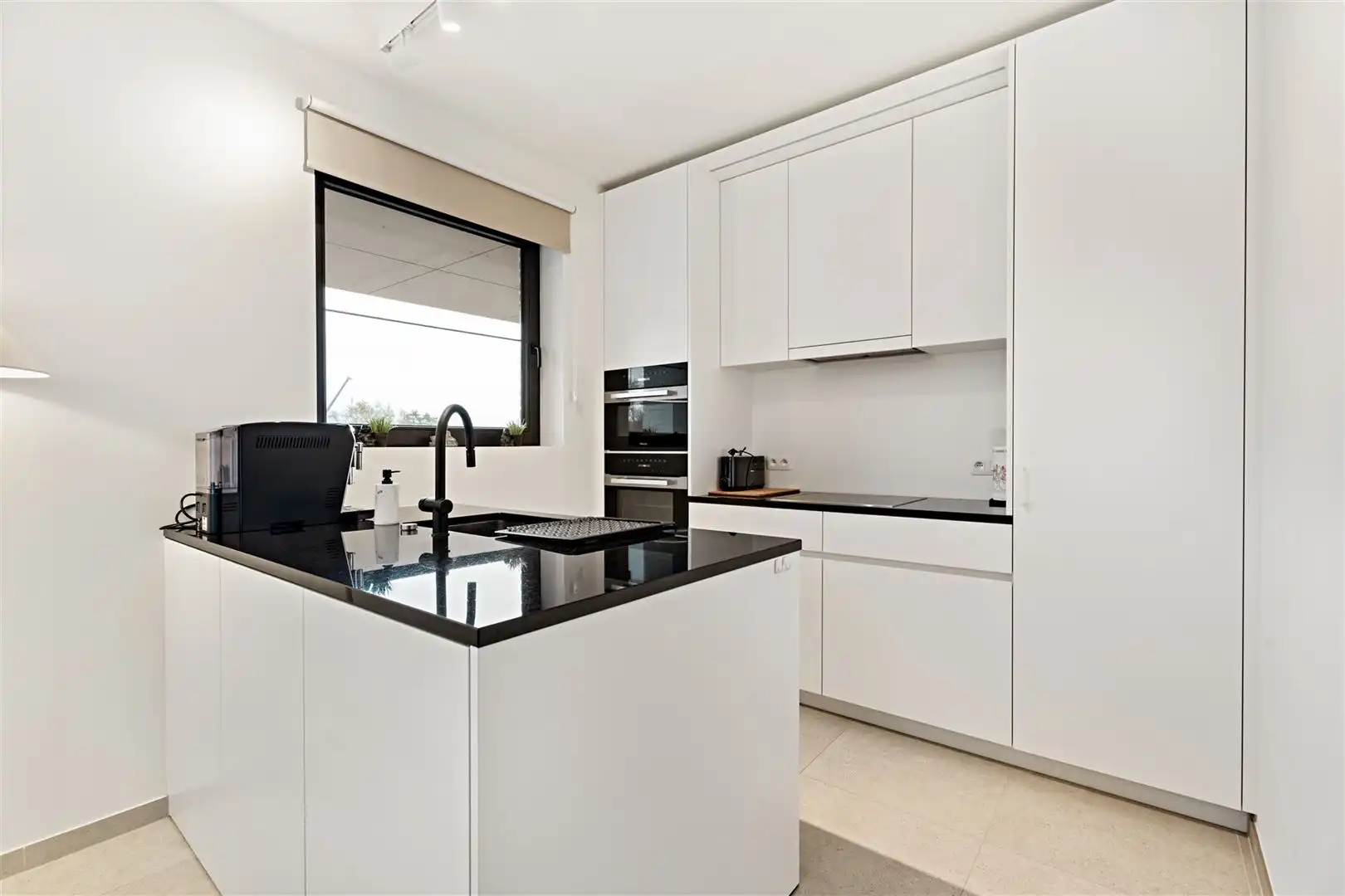 Exclusief hoekappartement 3 slpk, 2 badk in topgebouw Jan Turpin foto 8