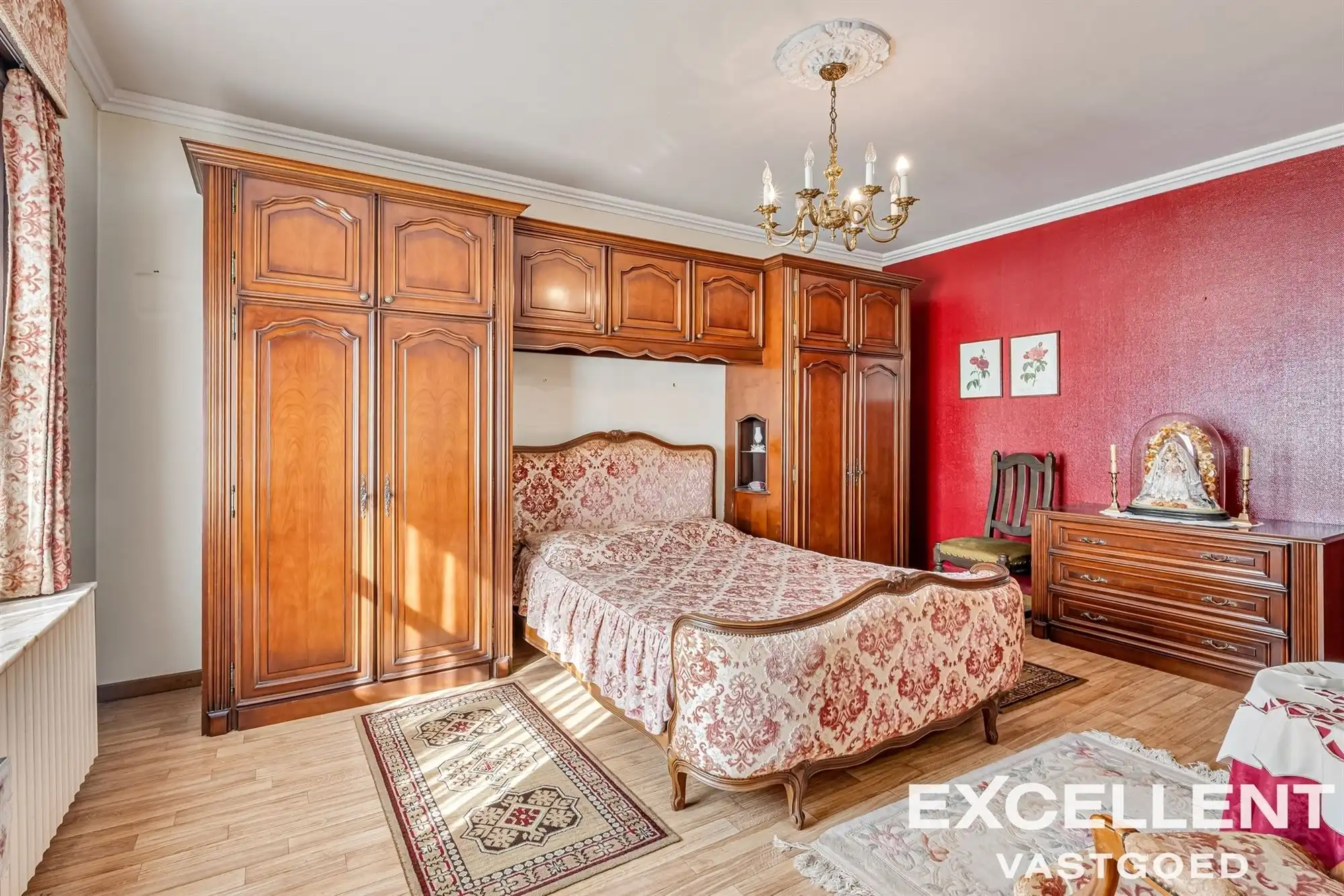 Ruime woning met enorm potentieel te koop in centrum Deinze foto 14