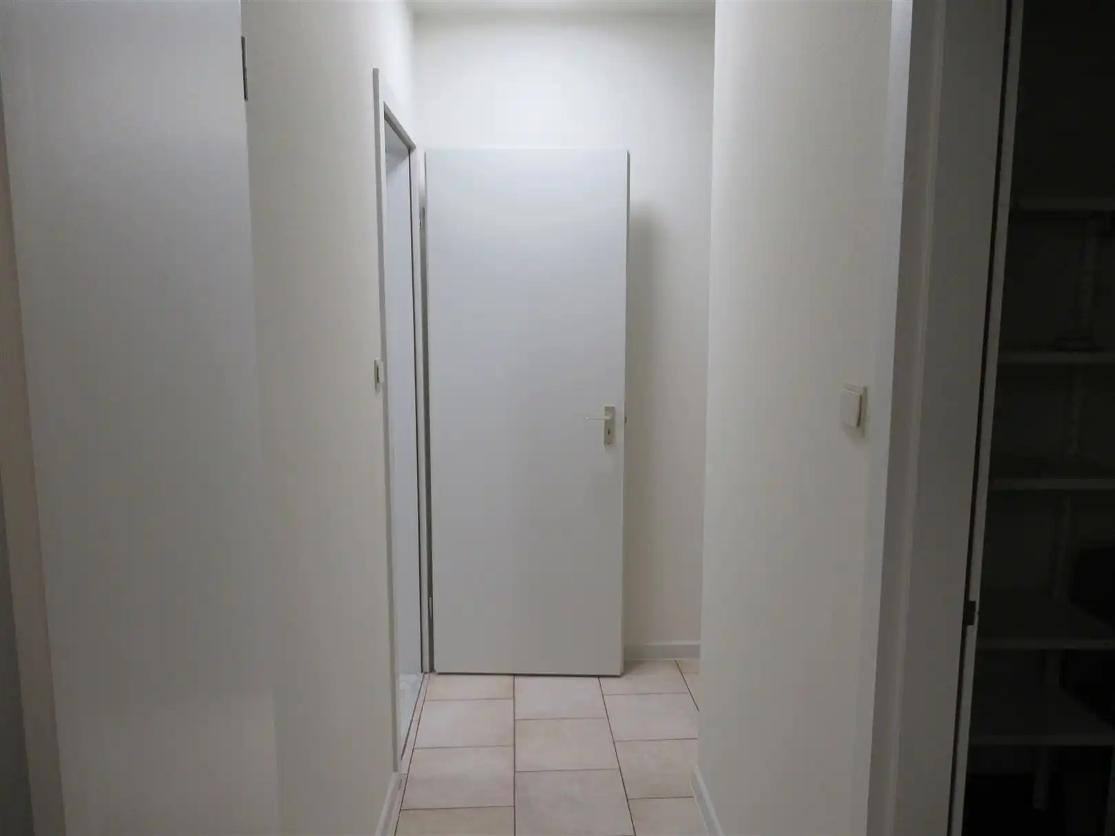 Appartement met 2 slaapkamers in centrum van Sint-Truiden. foto 4