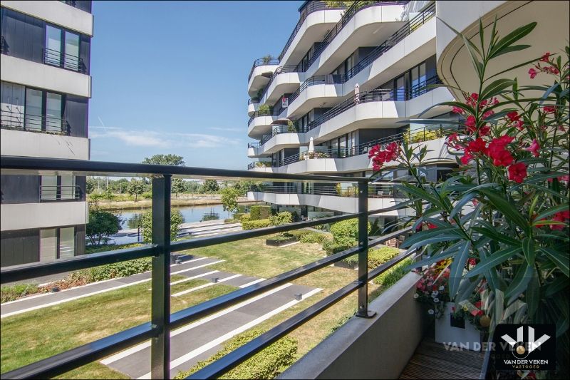 ZEER MOOI AFGEWERKT 2-SPLKAPP IN RESIDENTIE ZUIDZICHT foto 4