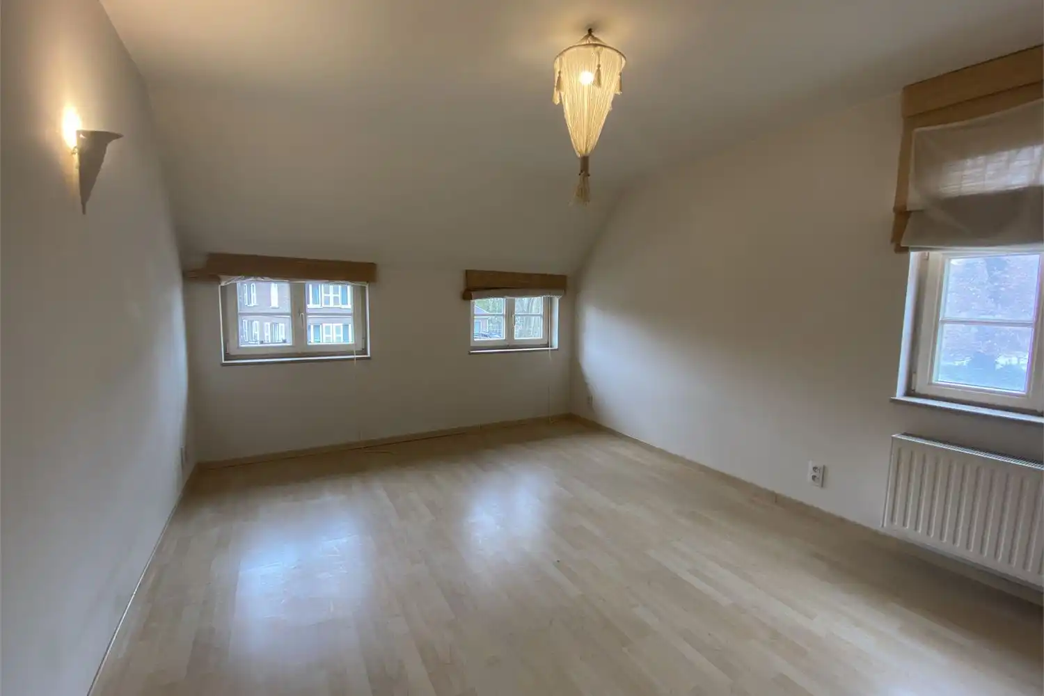Stijlvol appartement met 2 slaapkamers op toplocatie in de Armand Maclotlaan, nabij Molenvijvers en ZOL Genk. foto 6