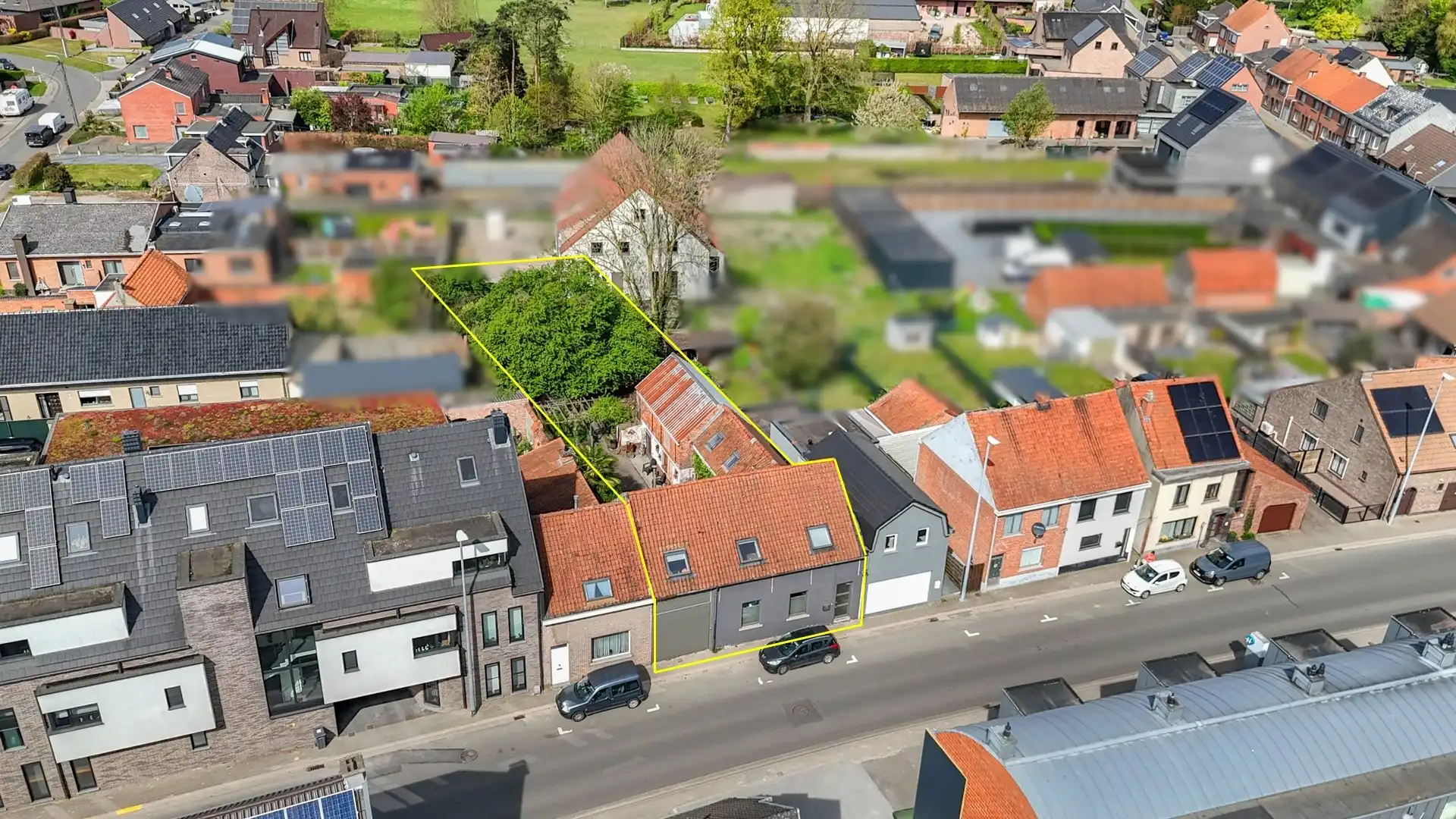 verder af te werken woning met grote garage foto 2