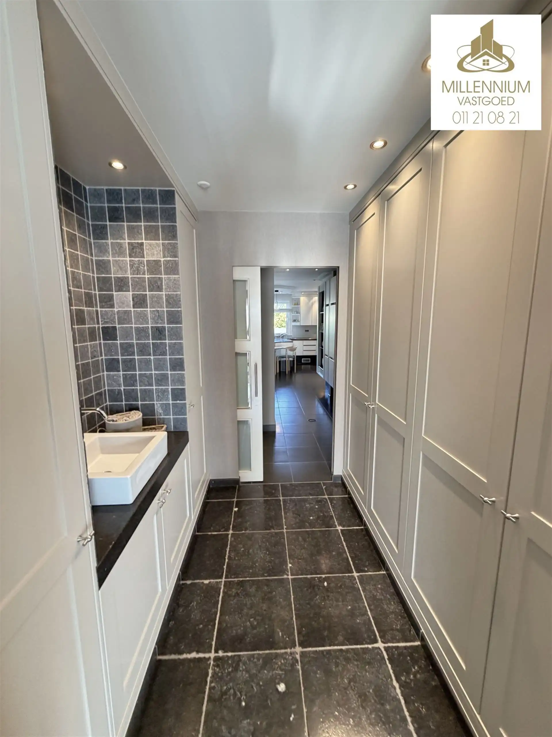 Royale villa met 4 slpk Diepenbeek foto 23