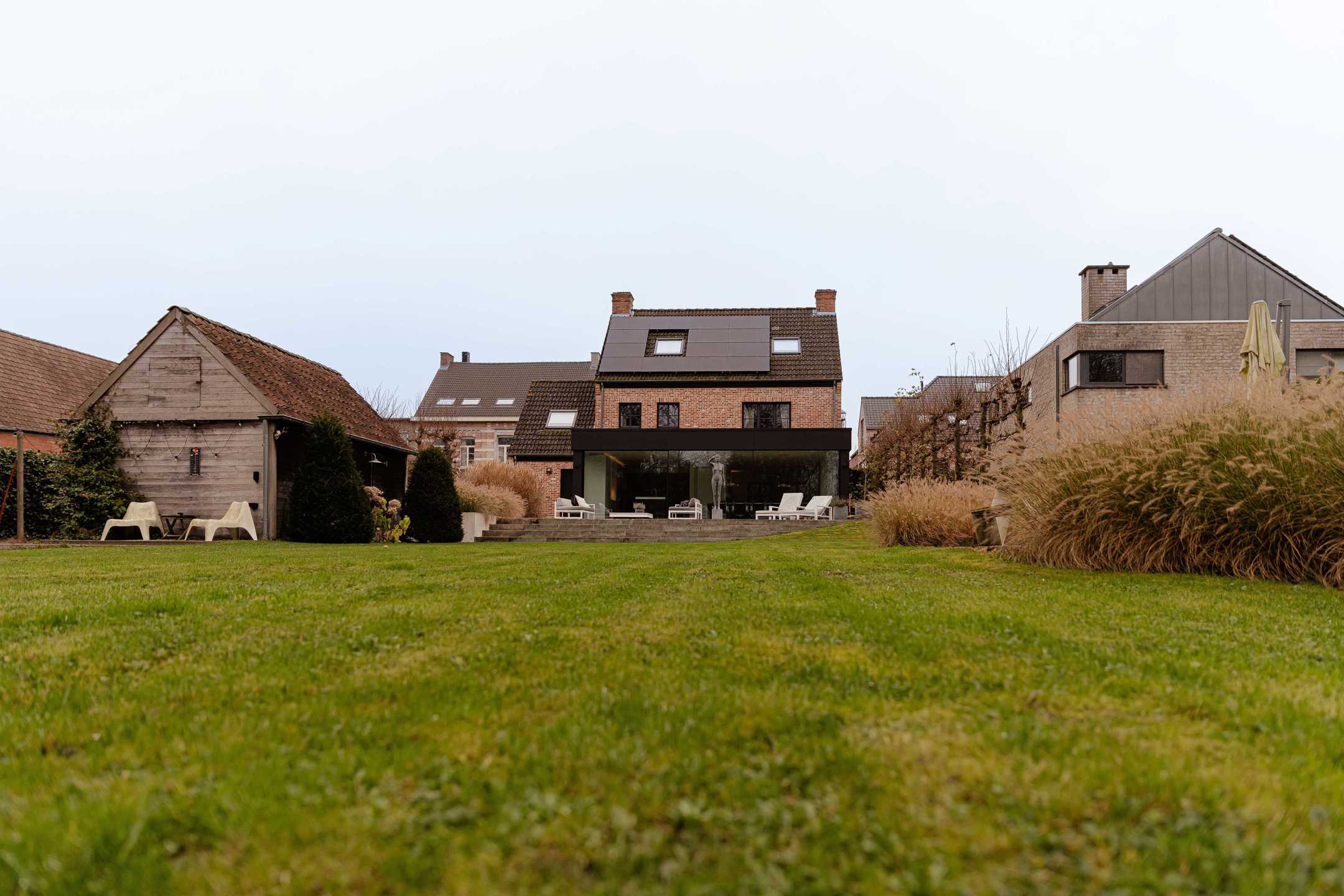 Unieke Moderne Woning in Landelijk Strakke Stijl te Eikevliet, Bornem foto 4