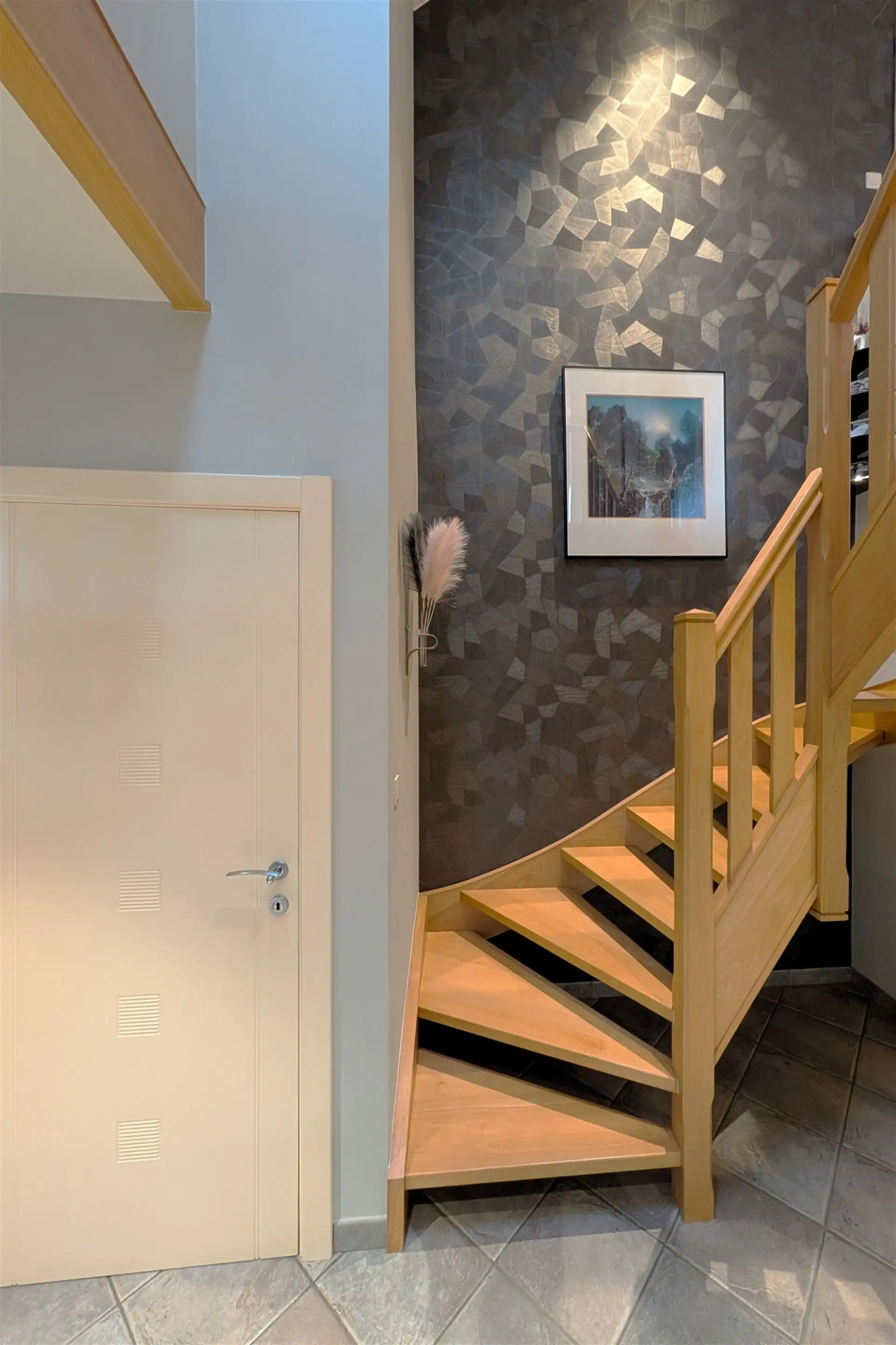Instapklare gezinswoning met 3 slaapkamers en gezellige tuin foto 13