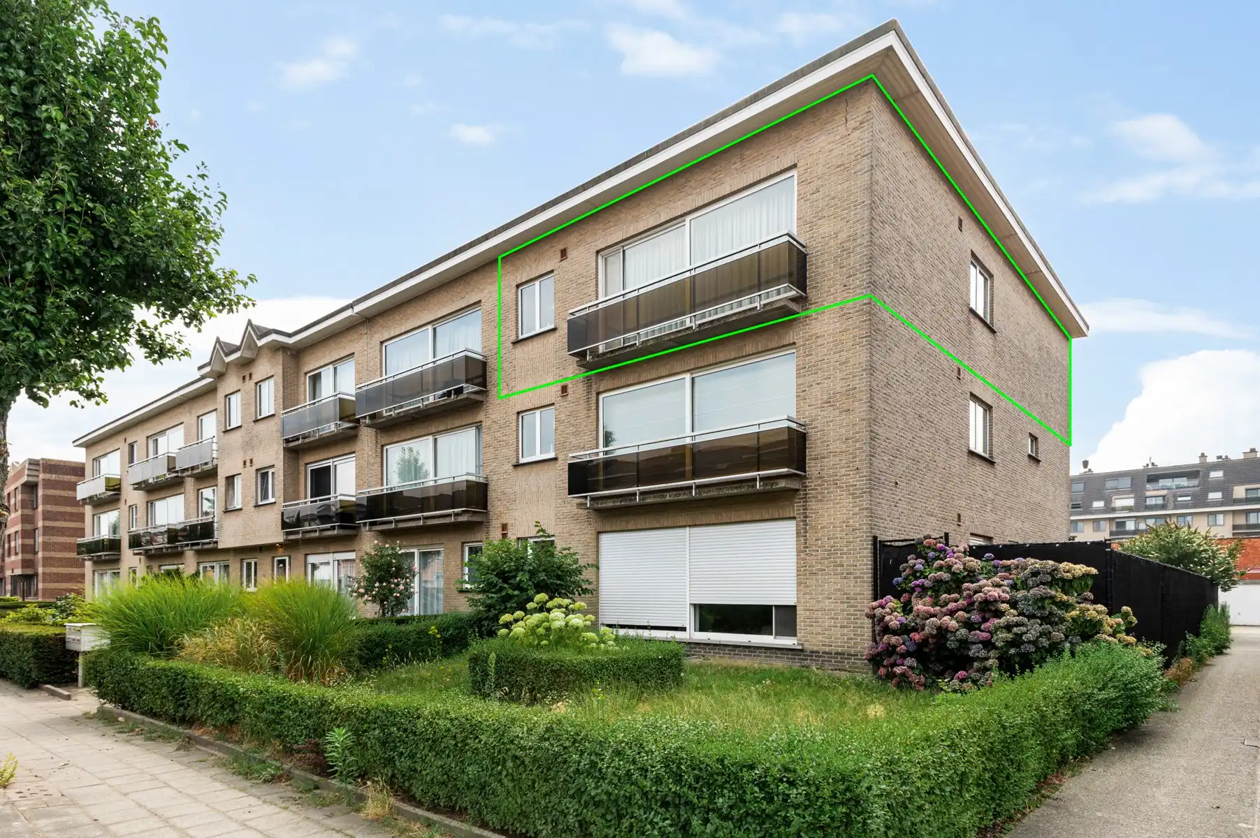 Lichtrijk appartement met garage op uitstekende ligging foto {{pictureIndex}}